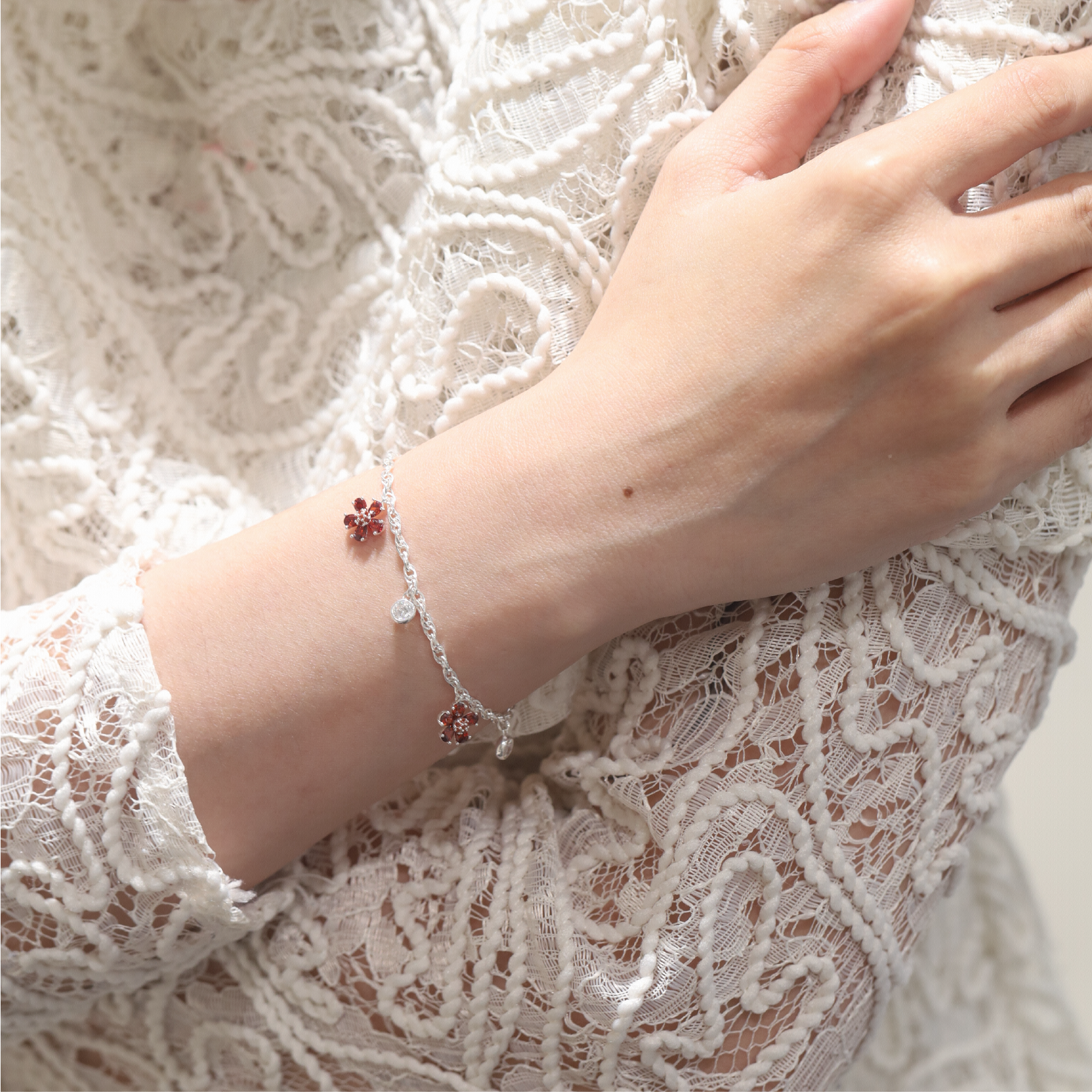 Lắc tay bạc 925 đính charm hoa_thumbnail_5