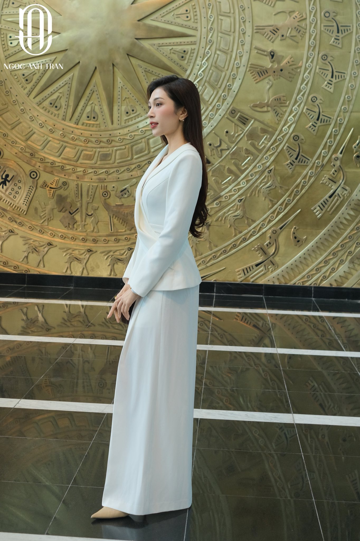 Q057 - Quần suông trắng ống rộng