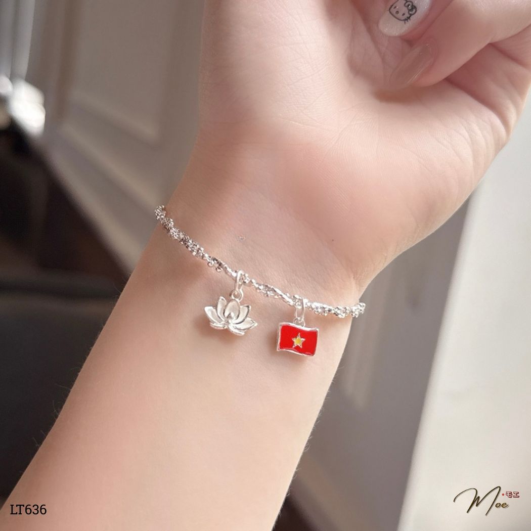 LT636 - Lắc tay xoắn lá cờ mix charm hoa mai/hoa sen/hồ điệp_thumbnail_2