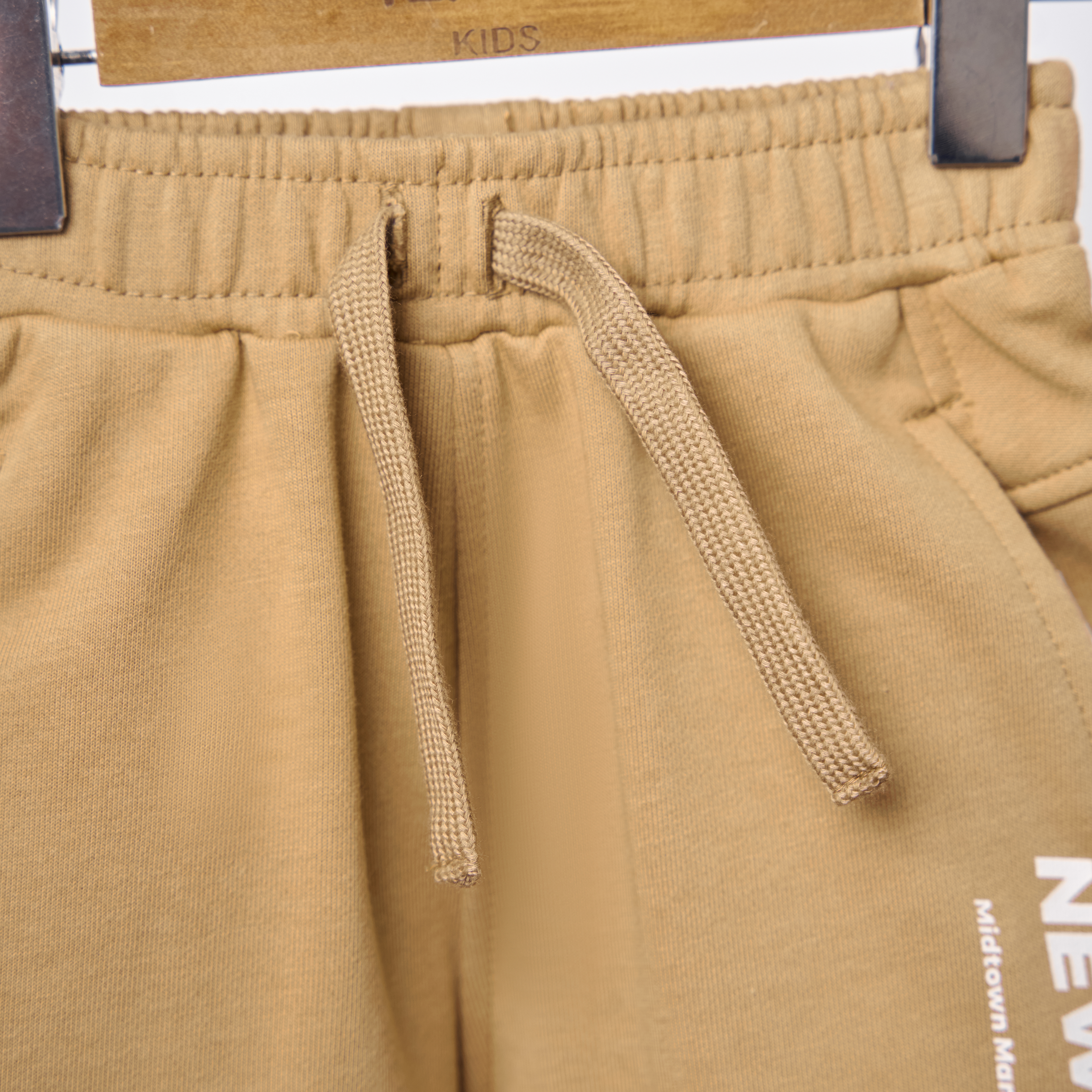 Quần short phối chéo in chữ_thumbnail_8