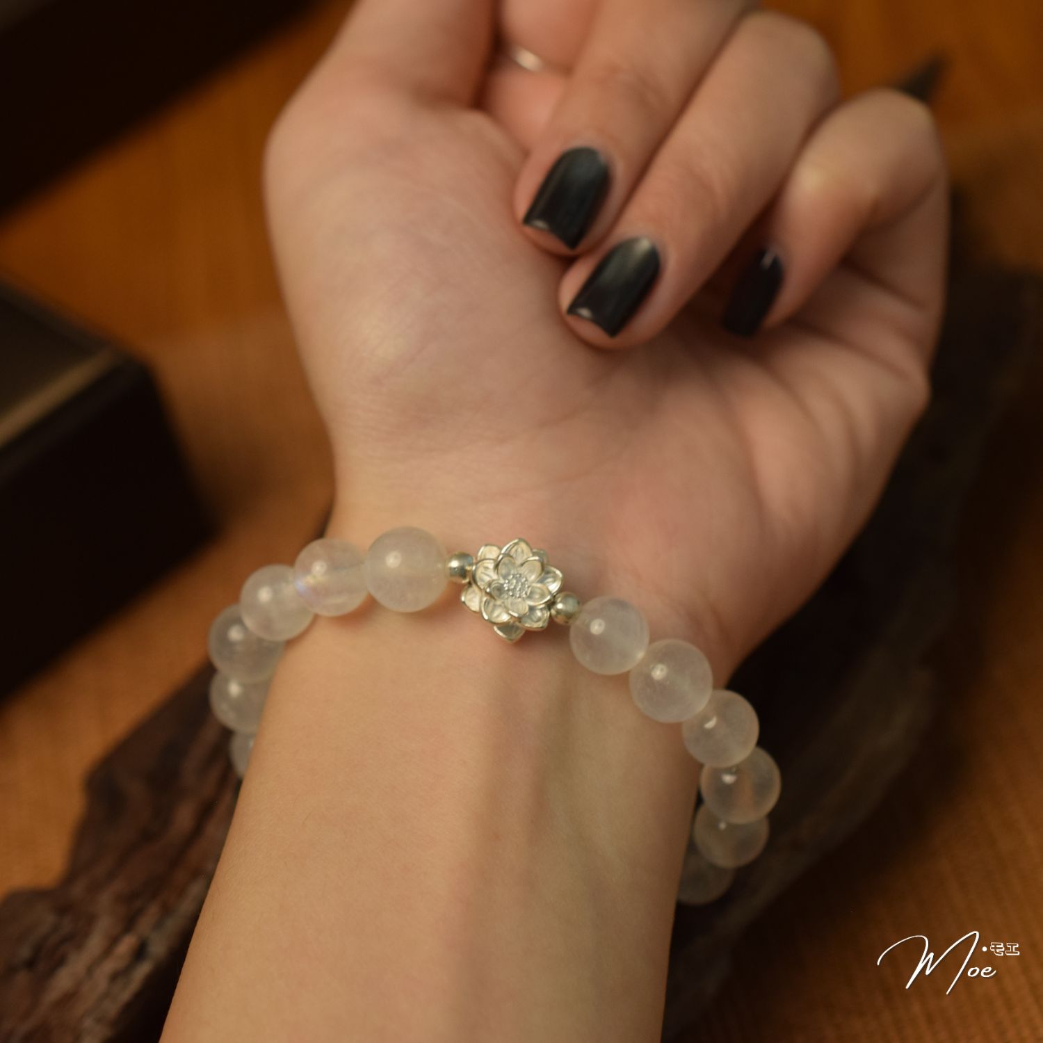 PT187 - Vòng tay đá Moonstone mix hoa sen bạc s99_thumbnail_1