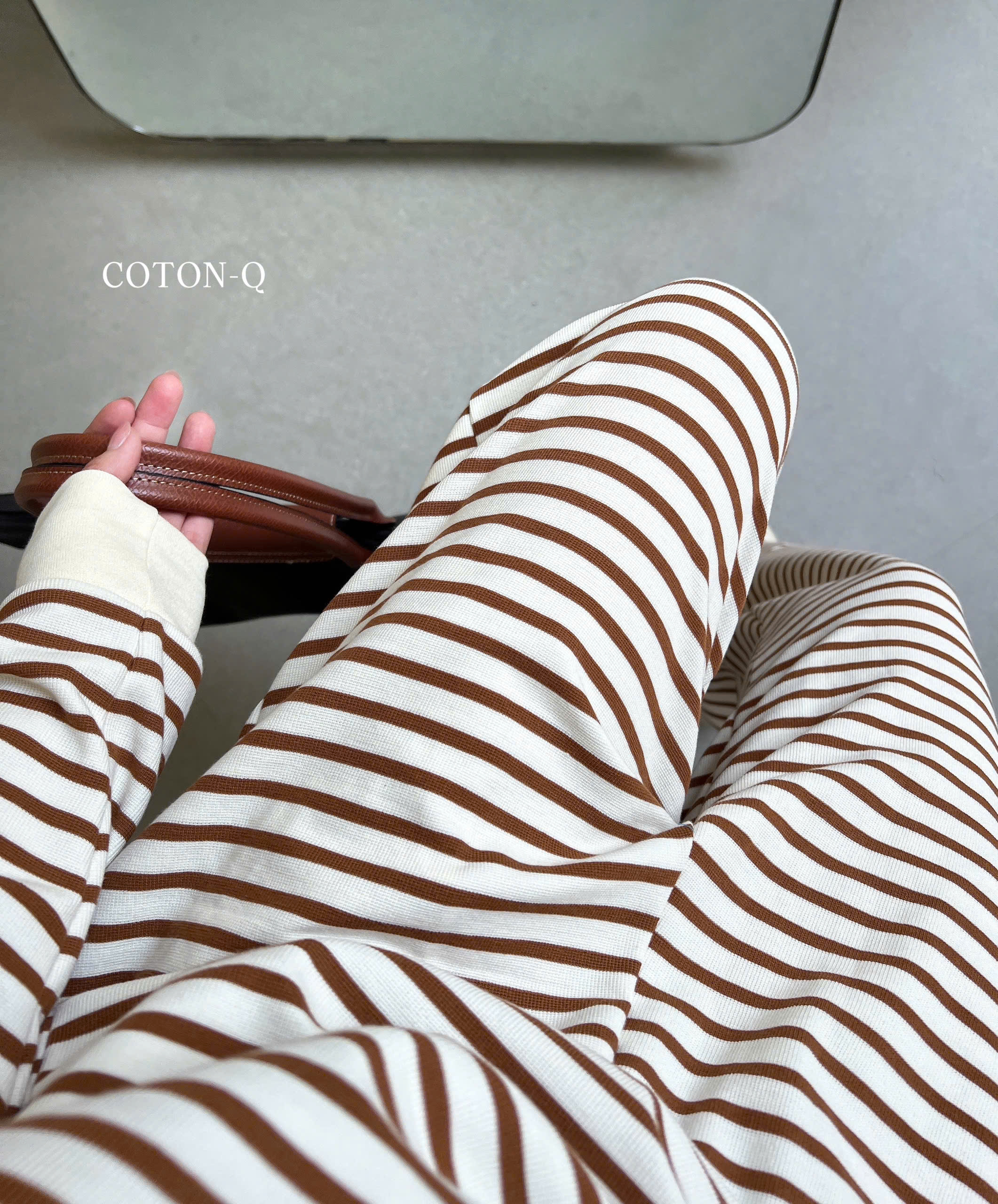 Set áo tay dài + quần phối sọc ( NÂU )_thumbnail_13