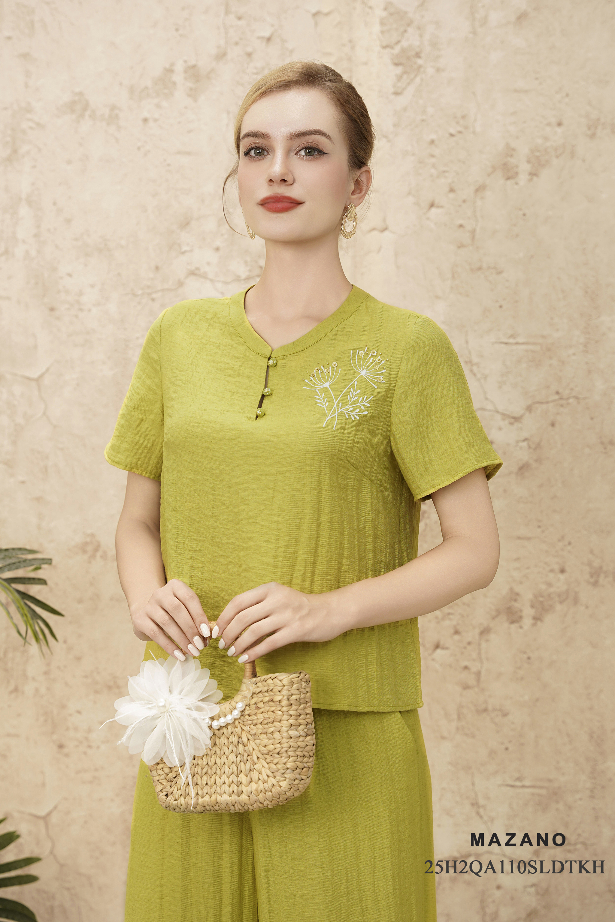 Bộ Quần và Áo suông Vải linen lụa Thêu đính thủ công Cổ tàu cách điệu Tay ngăn Dài quần tới mắt cá chân_thumbnail_2