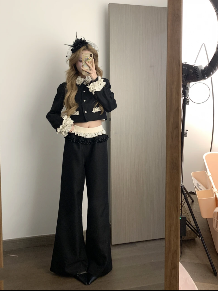 Set Vest Đen Viền Ren Trắng chấm bi Sang Trọng_thumbnail_3