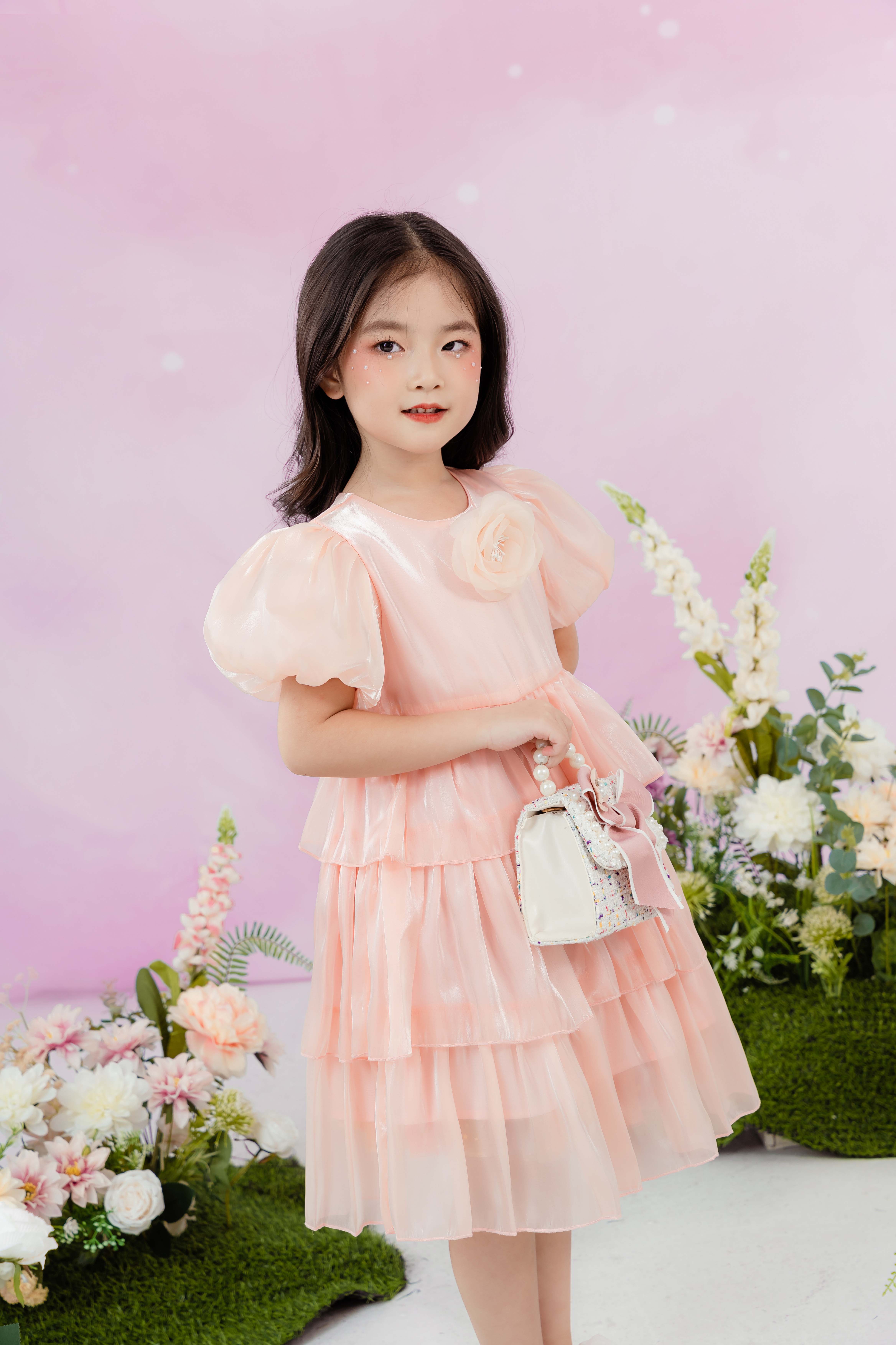 Váy organza 3 tầng cài hoa_thumbnail_1