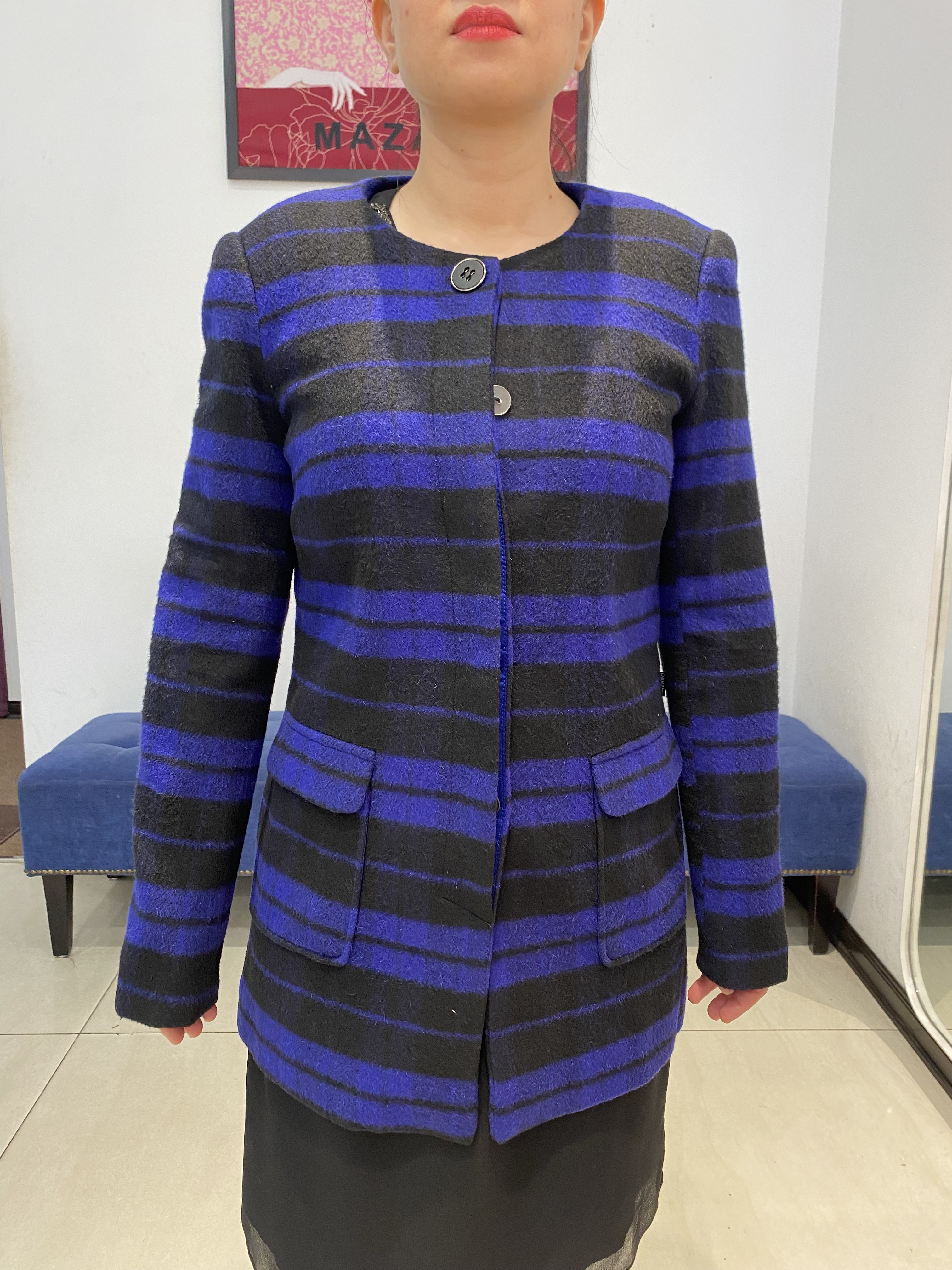 Măng tô dạ kẻ ngang