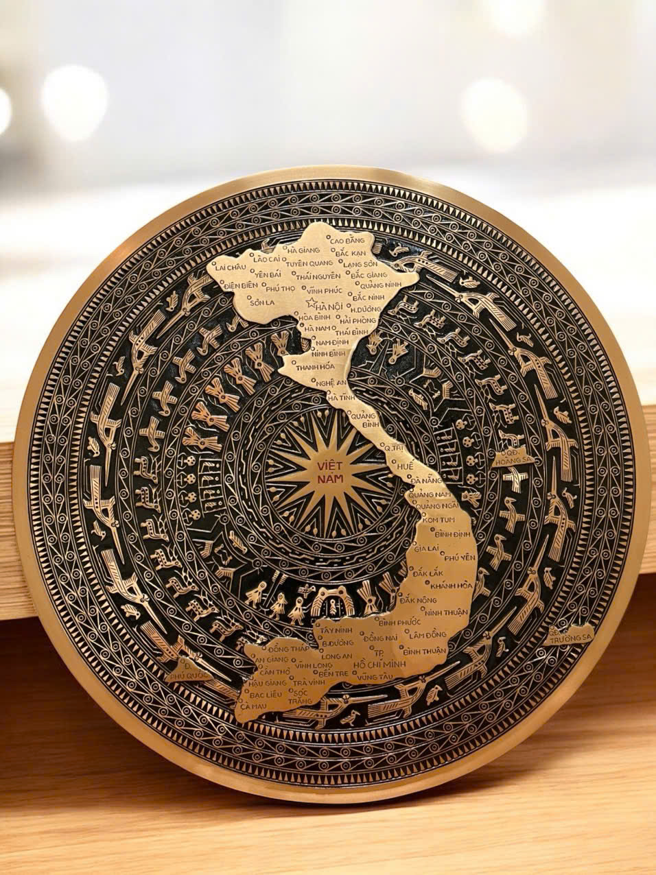 Mặt trống đồng đúc đồng đỏ bản đồ 