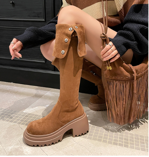 Boots Cao Su Bền Đẹp – Giày Cao Cổ Phong Cách