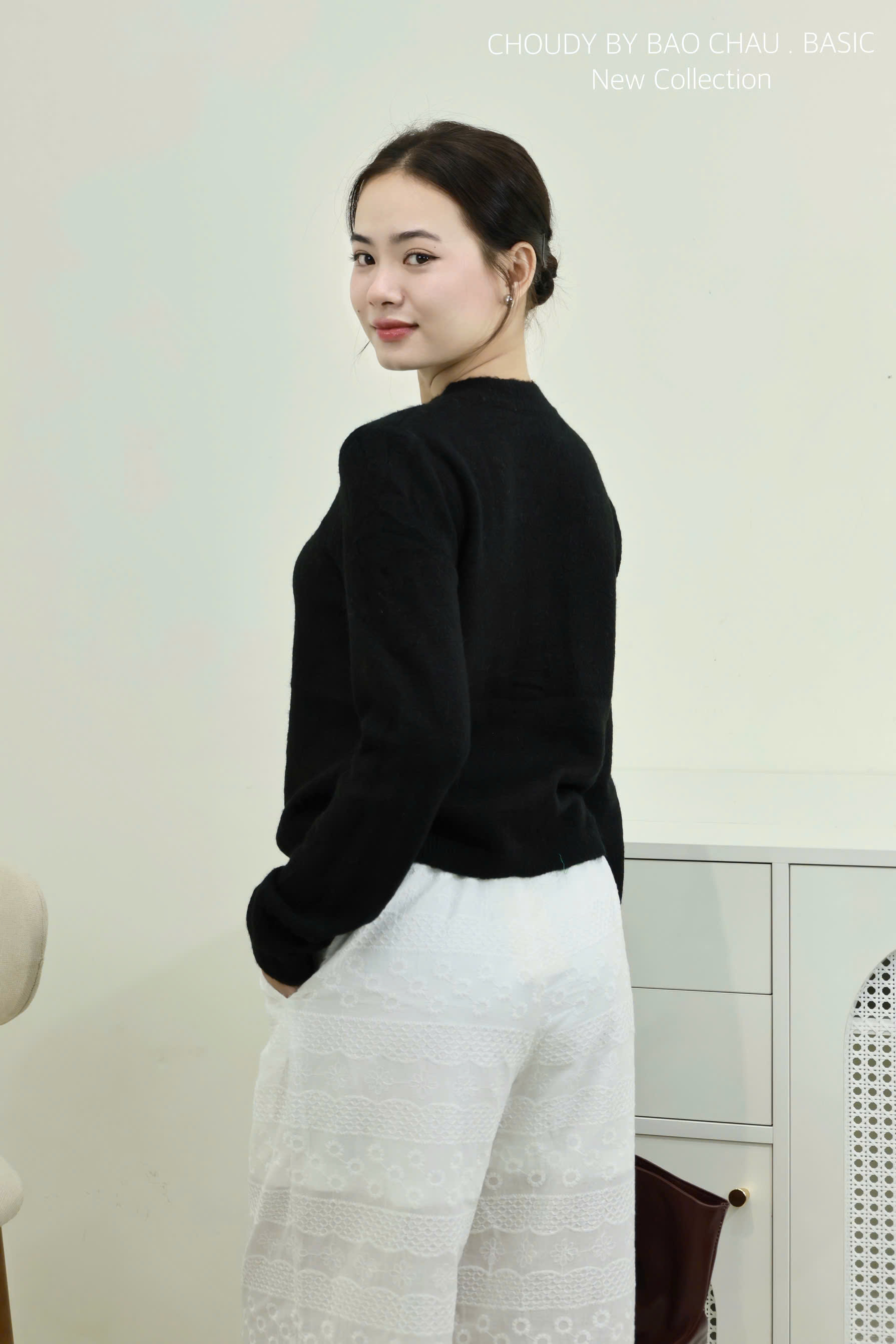 U575 QUẦN SUÔNG TRẮNG THÊU HOA_thumbnail_7