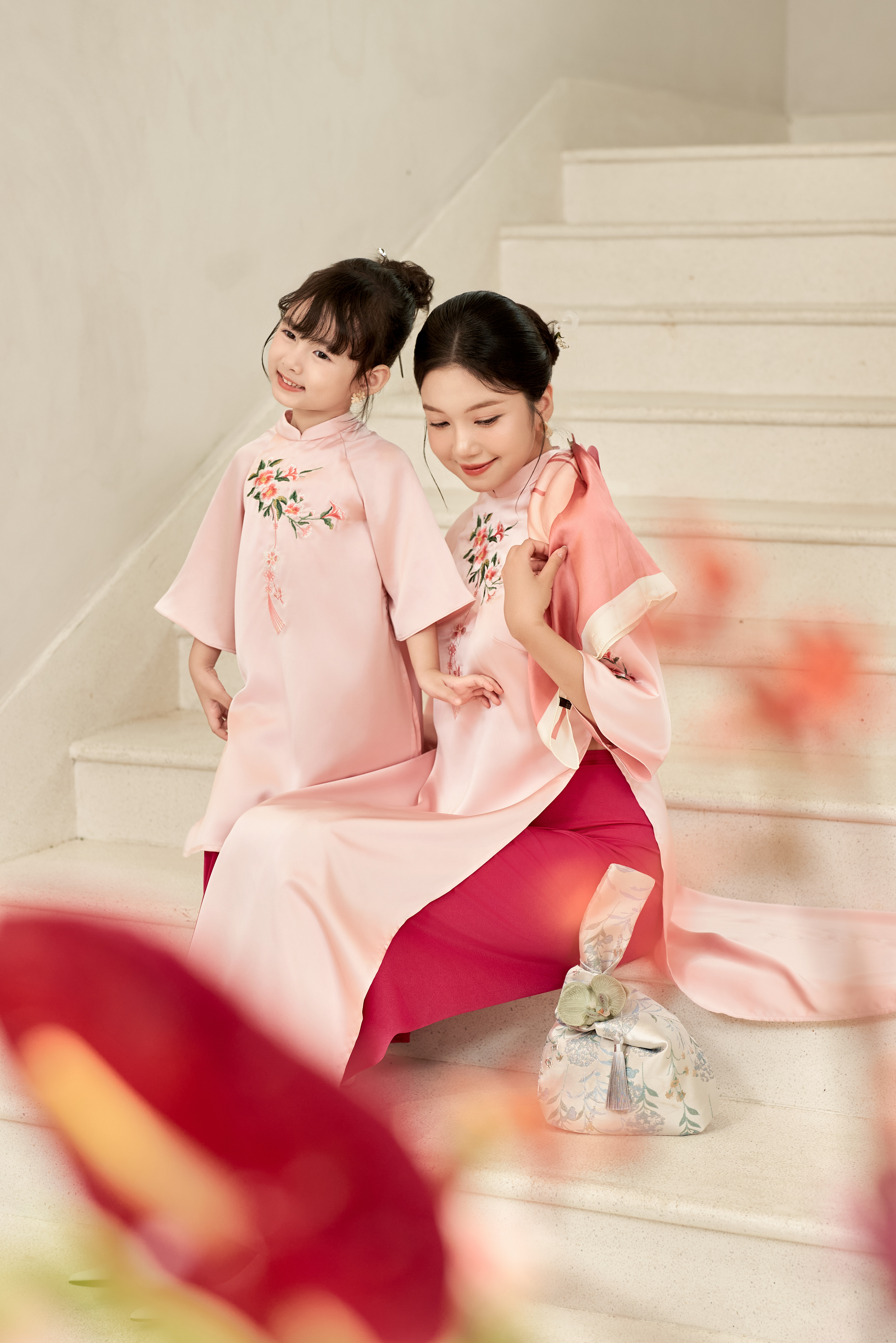 Áo dài Vân Chi mẹ_thumbnail_1