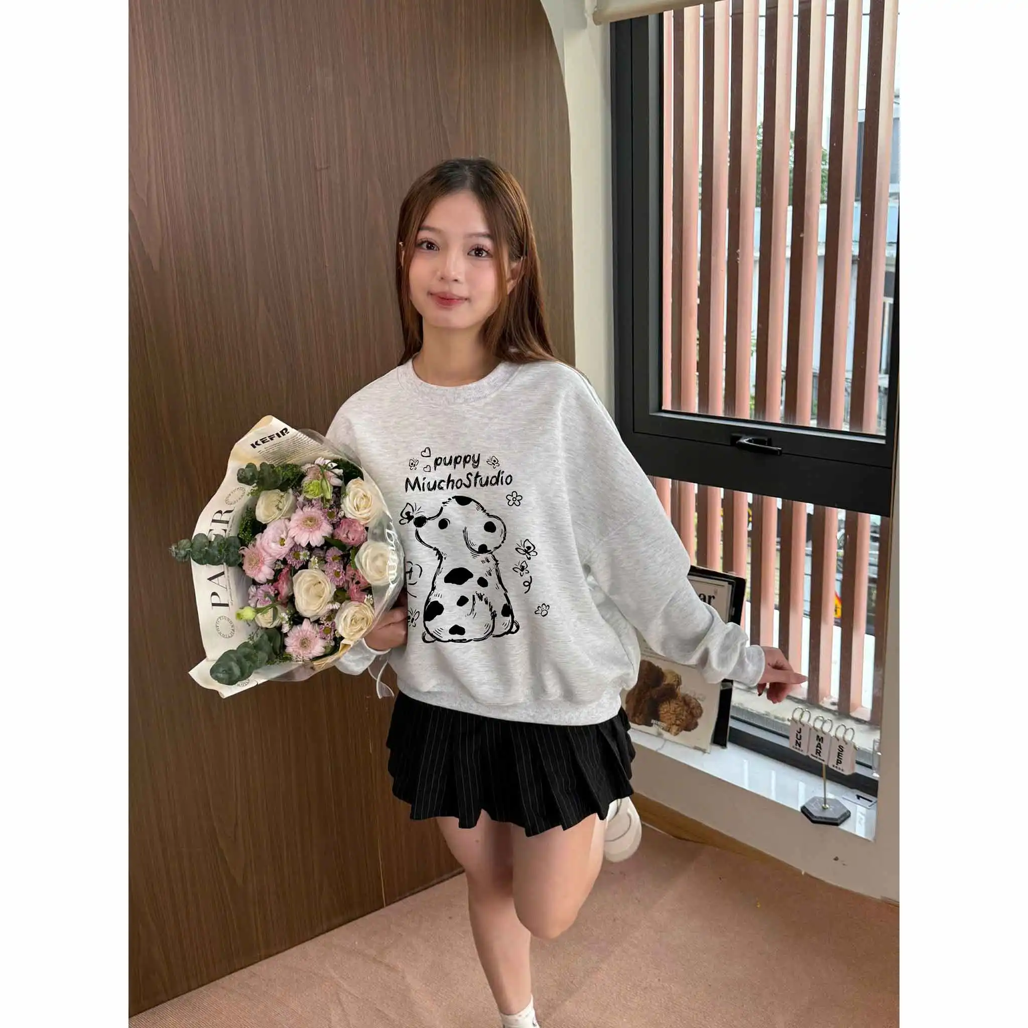 Áo Sweater nam nữ form boxy Miucho Studio nỉ 2 da mềm mại thoáng mát Puppy in mix 2792_thumbnail_2