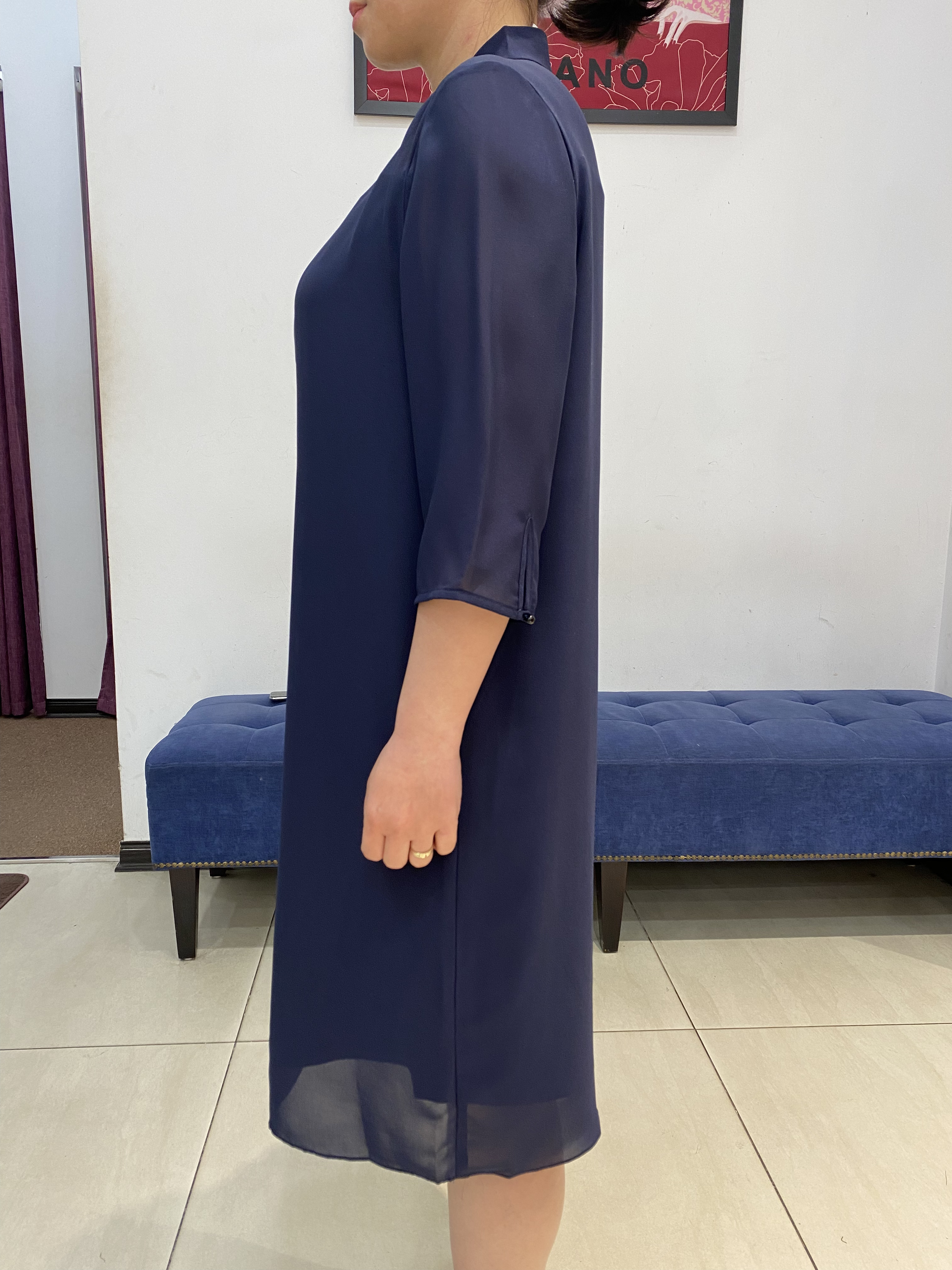 Váy xanh suông bom tim cổ leo