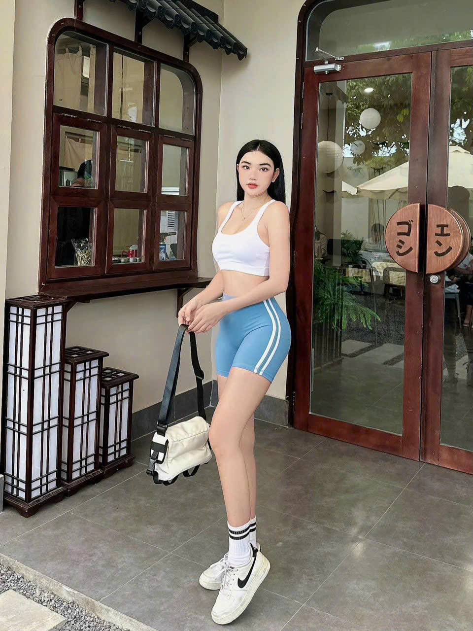 Quần Đùi Thể Thao Phối 3 Sọc, Dáng Ôm Body_thumbnail_5