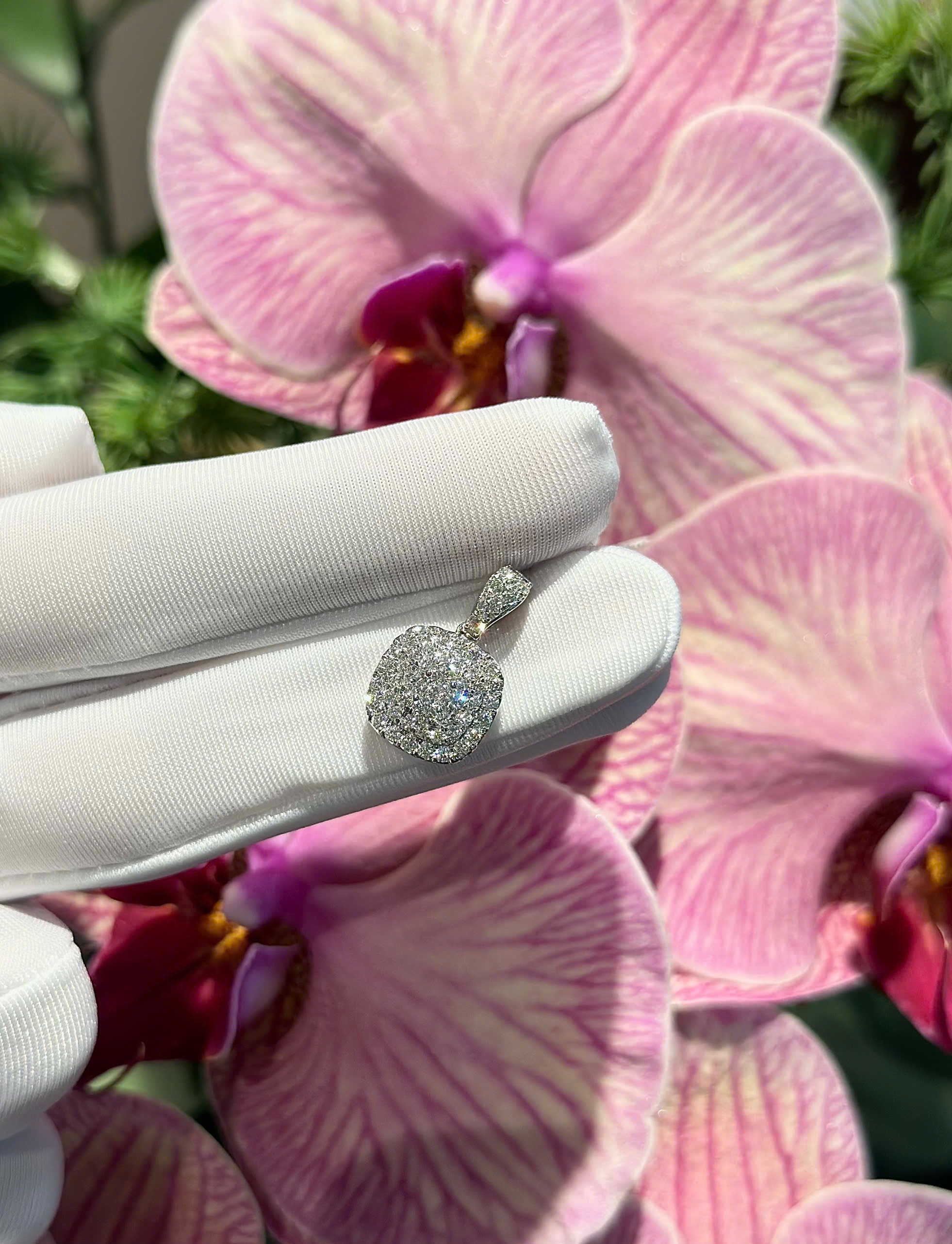 Mặt Dây Chuyền Vàng Trắng 18k 