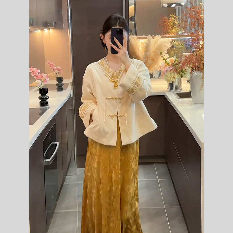 Áo Cổ V Truyền Thống Thanh Nhã Hai Mảnh_thumbnail_3