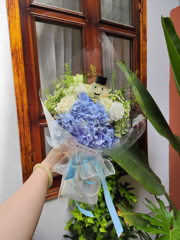 Bó hoa tú cầu xanh tone Blue