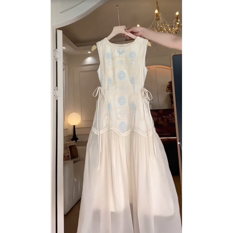 Đầm sát nách ren sóng 2 lớp màu kem, váy ren lượn sóng phối tơ Logastore_L201_thumbnail_4