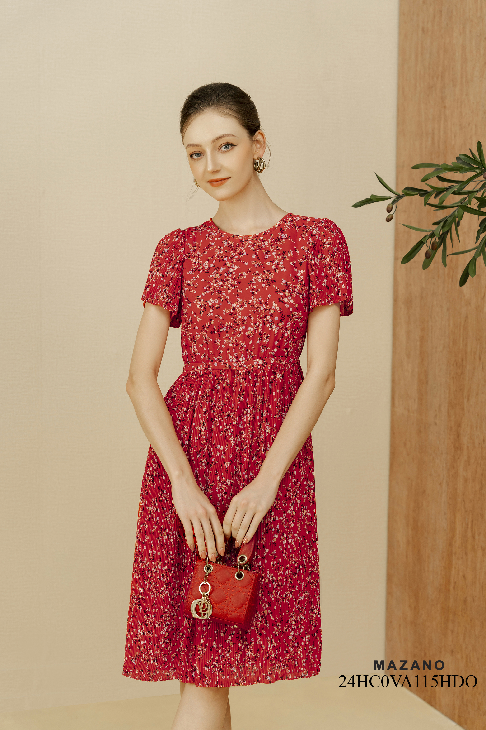 Váy Đầm Ôm Vải chiffon Dập ly chân Hoạ tiết hoa nhí Cổ tròn Tay ngắn Dài trên bắp chân_thumbnail_3