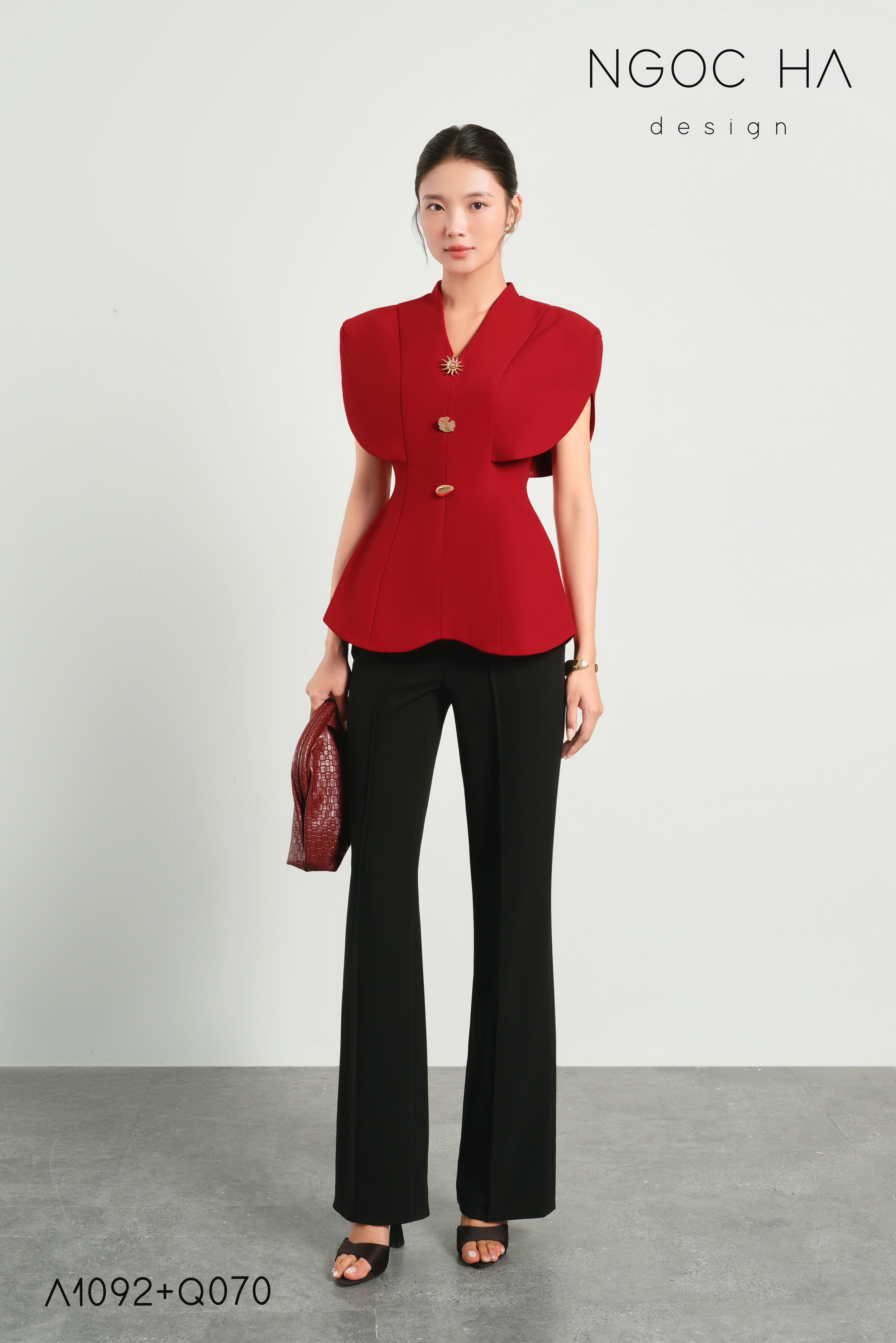 Estra Pants_ Quần Ống Đứng Loe Nhẹ Q070