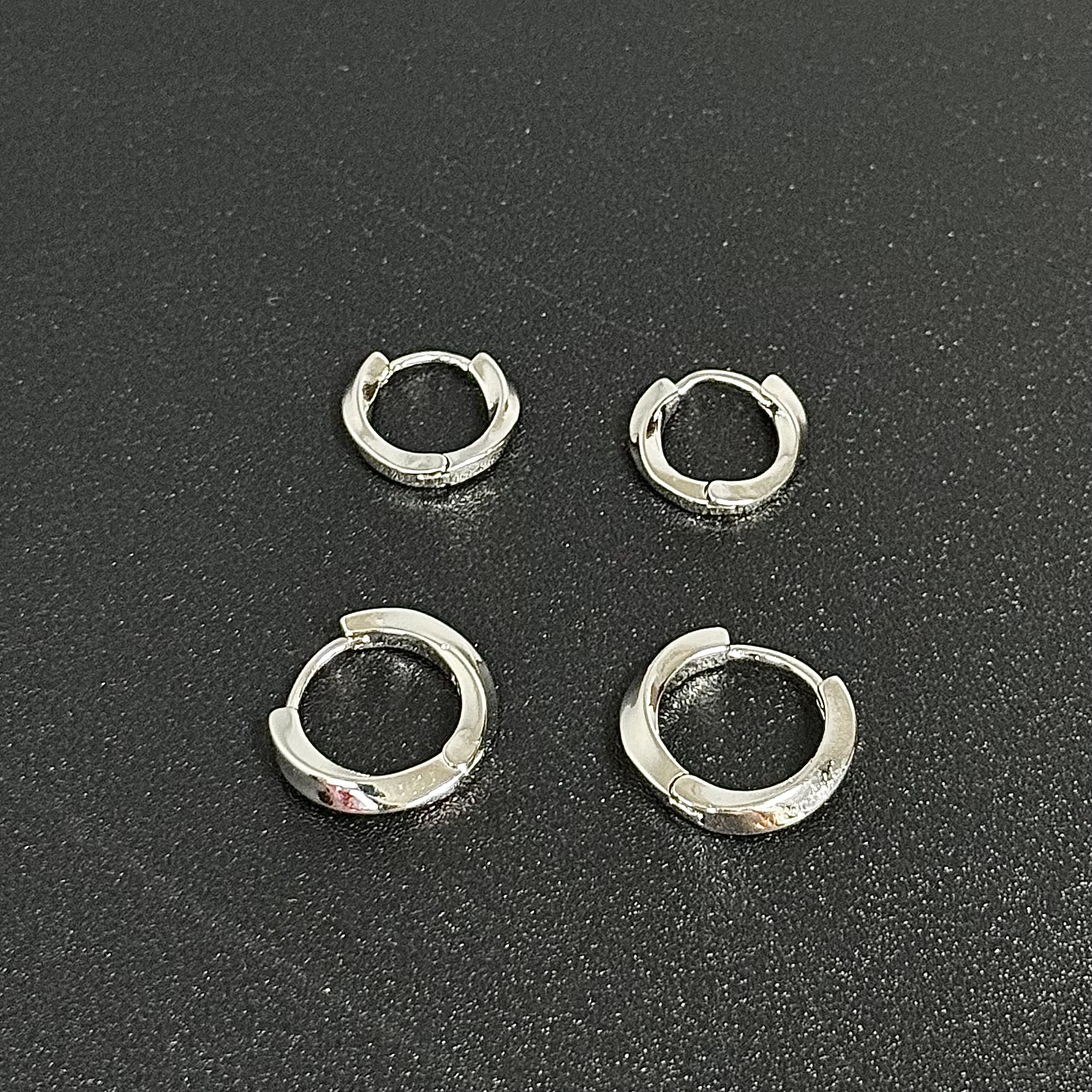 Ring on Earing_thumbnail_3