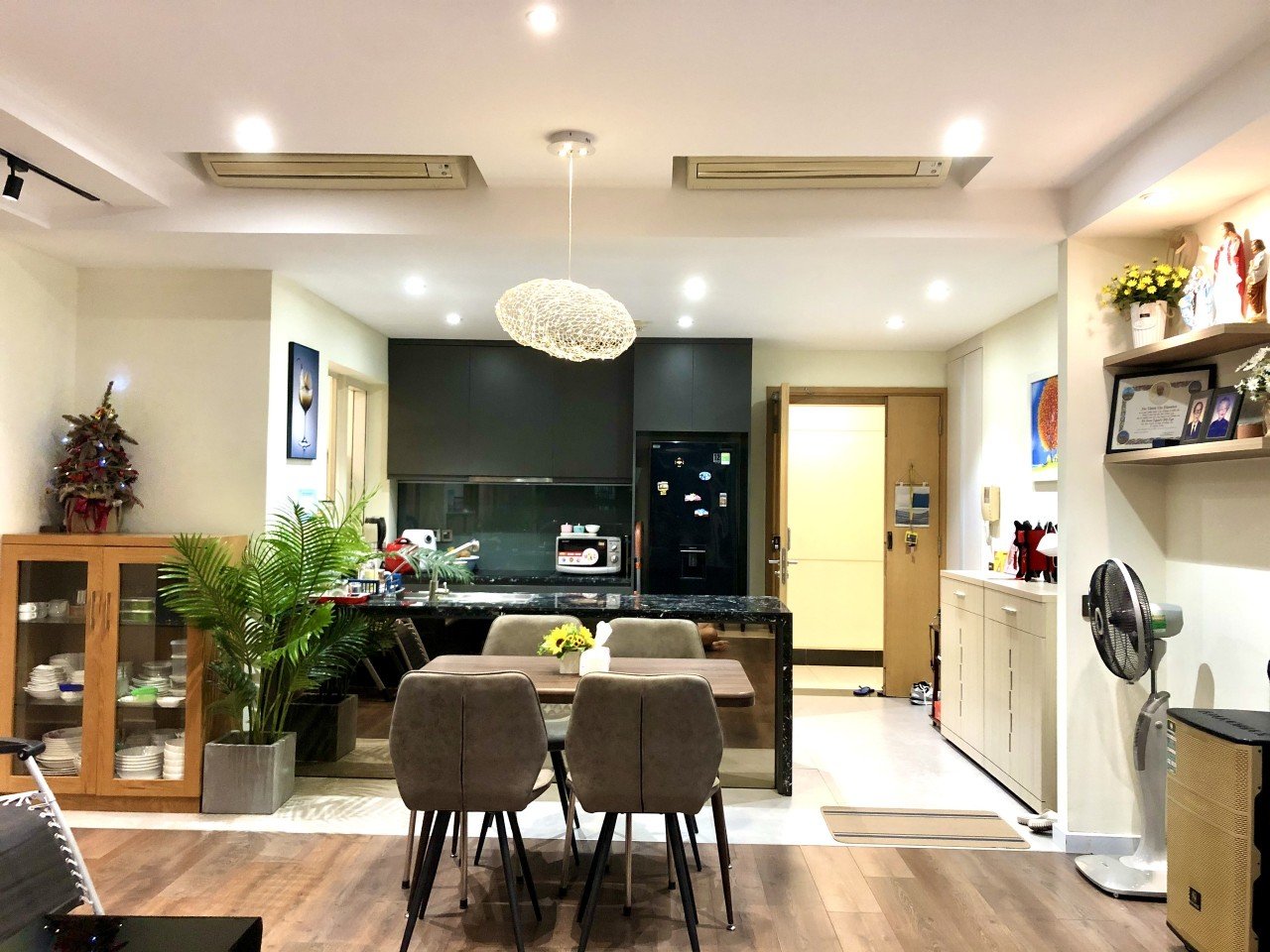 Cho thuê căn hộ 2PN view khu dân cư ở The Estella