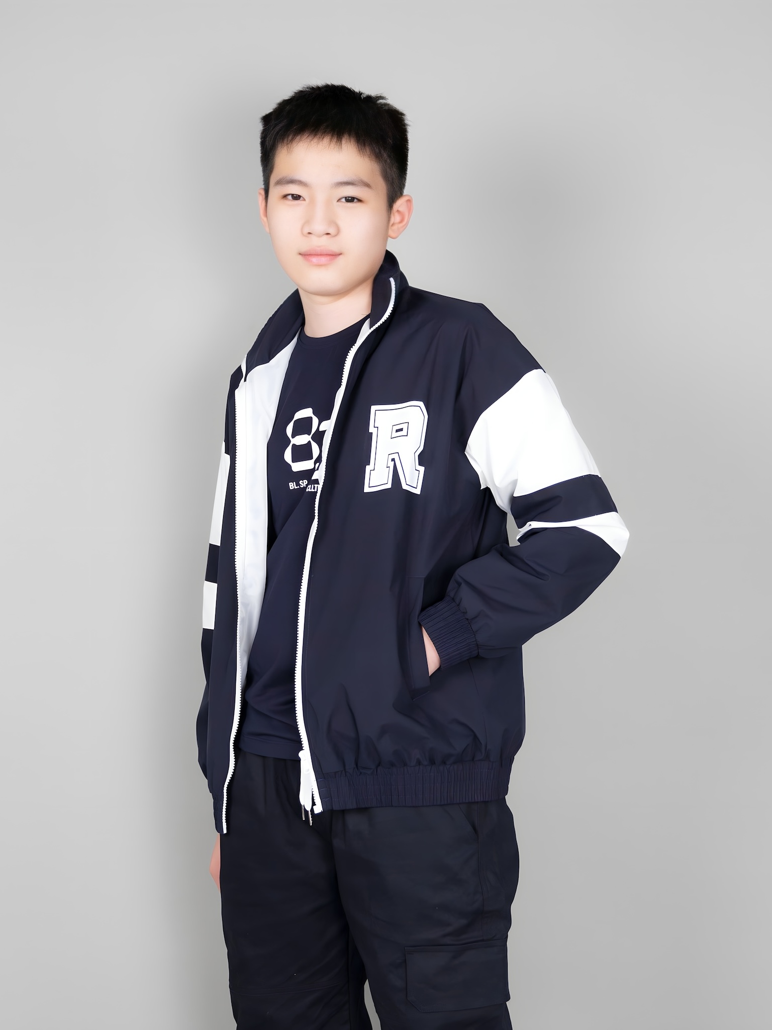 Áo khoác gió navy tay phối trắng in chữ R_thumbnail_3