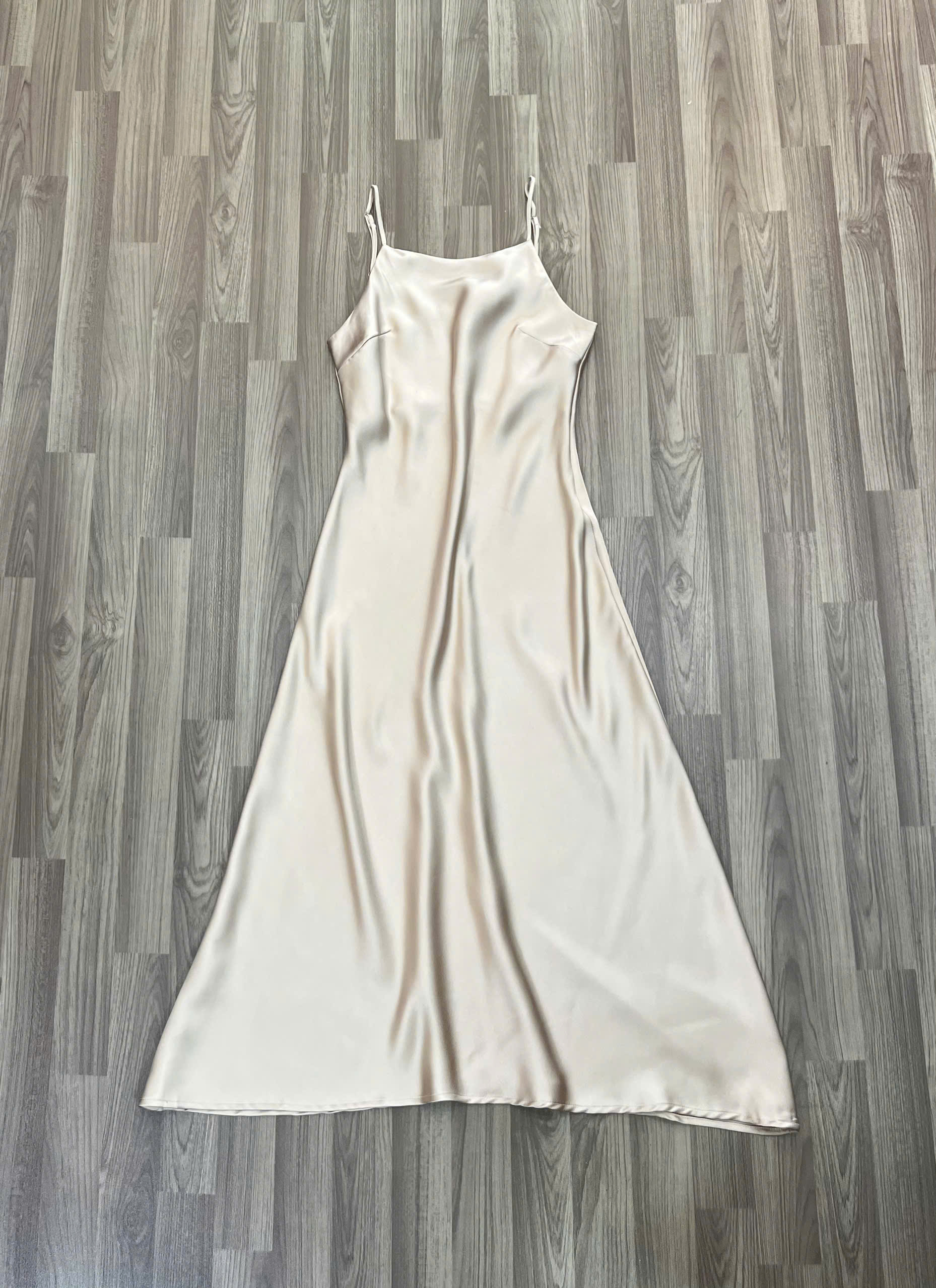 D176- Đầm 2 dây lụa_thumbnail_4