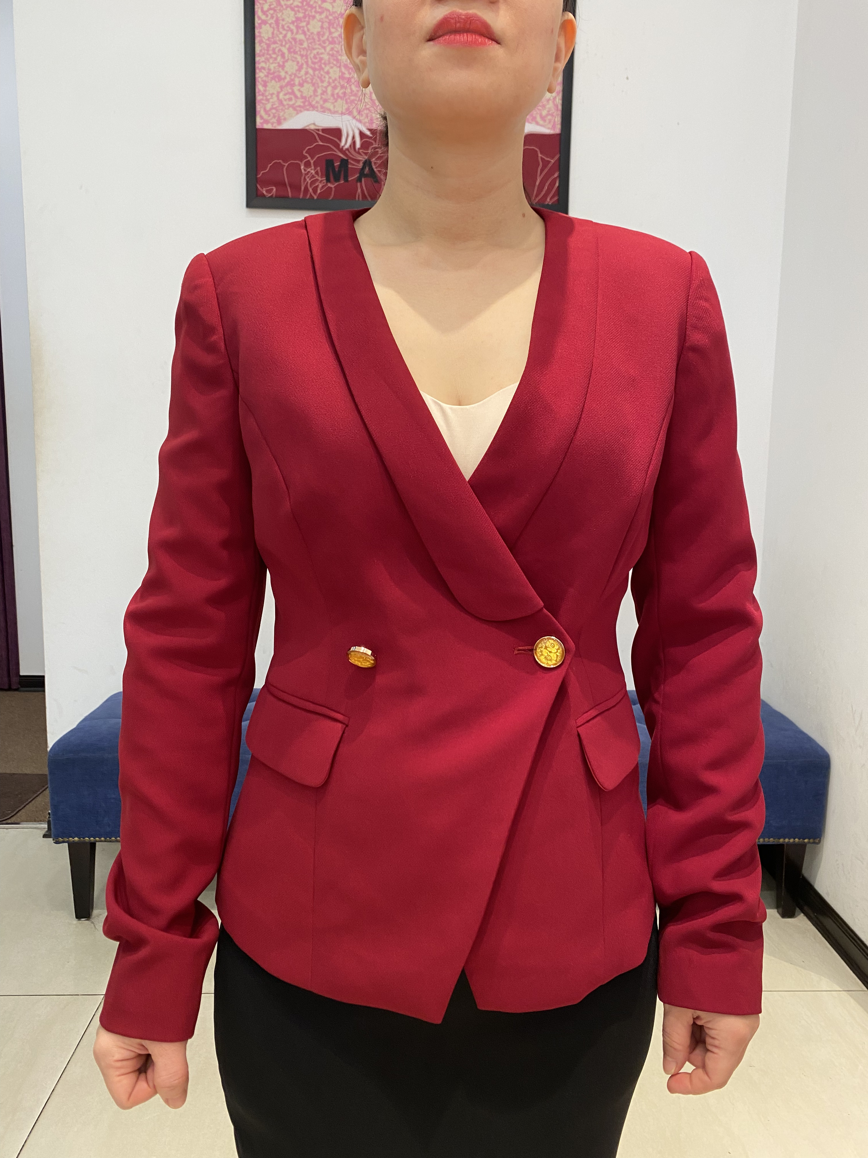 Bộ Áo Vest đỏ và chân juyp màu đen vải tuytxi