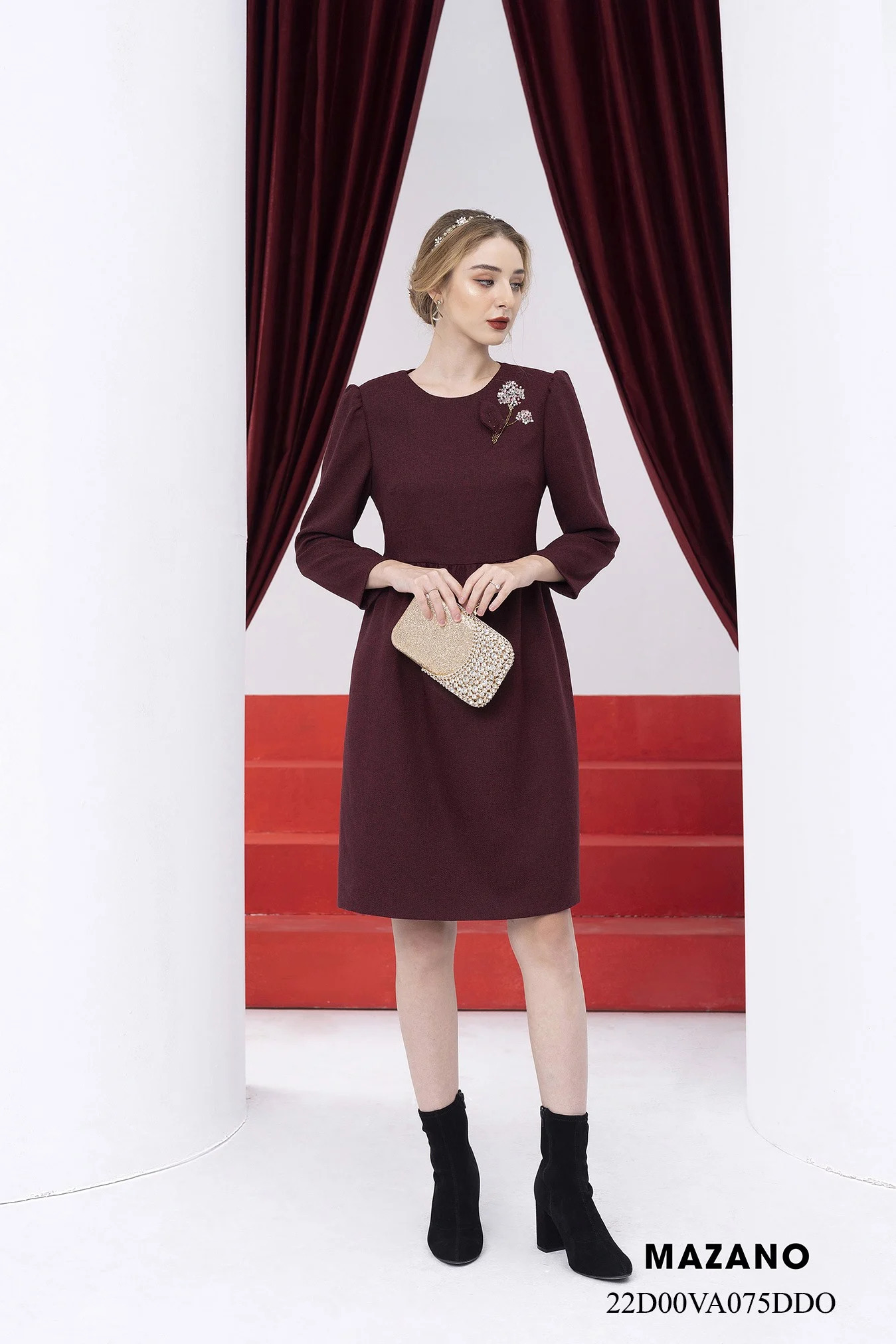 Đầm suông nhún eo đính hoa trang trí_thumbnail_2