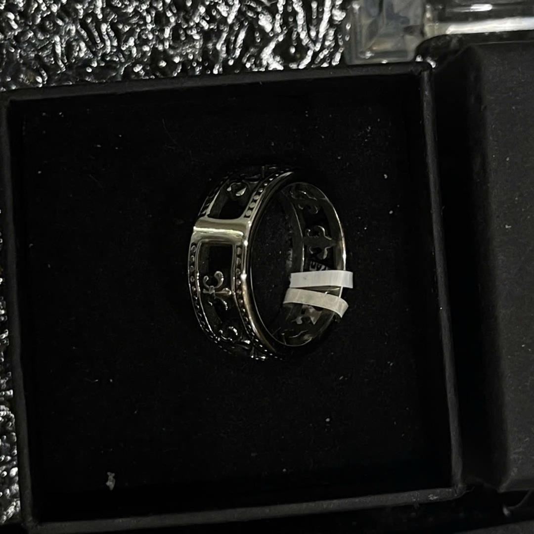 nhẫn kiểu chrome heart titan dập nổi rỗng size 7._thumbnail_2