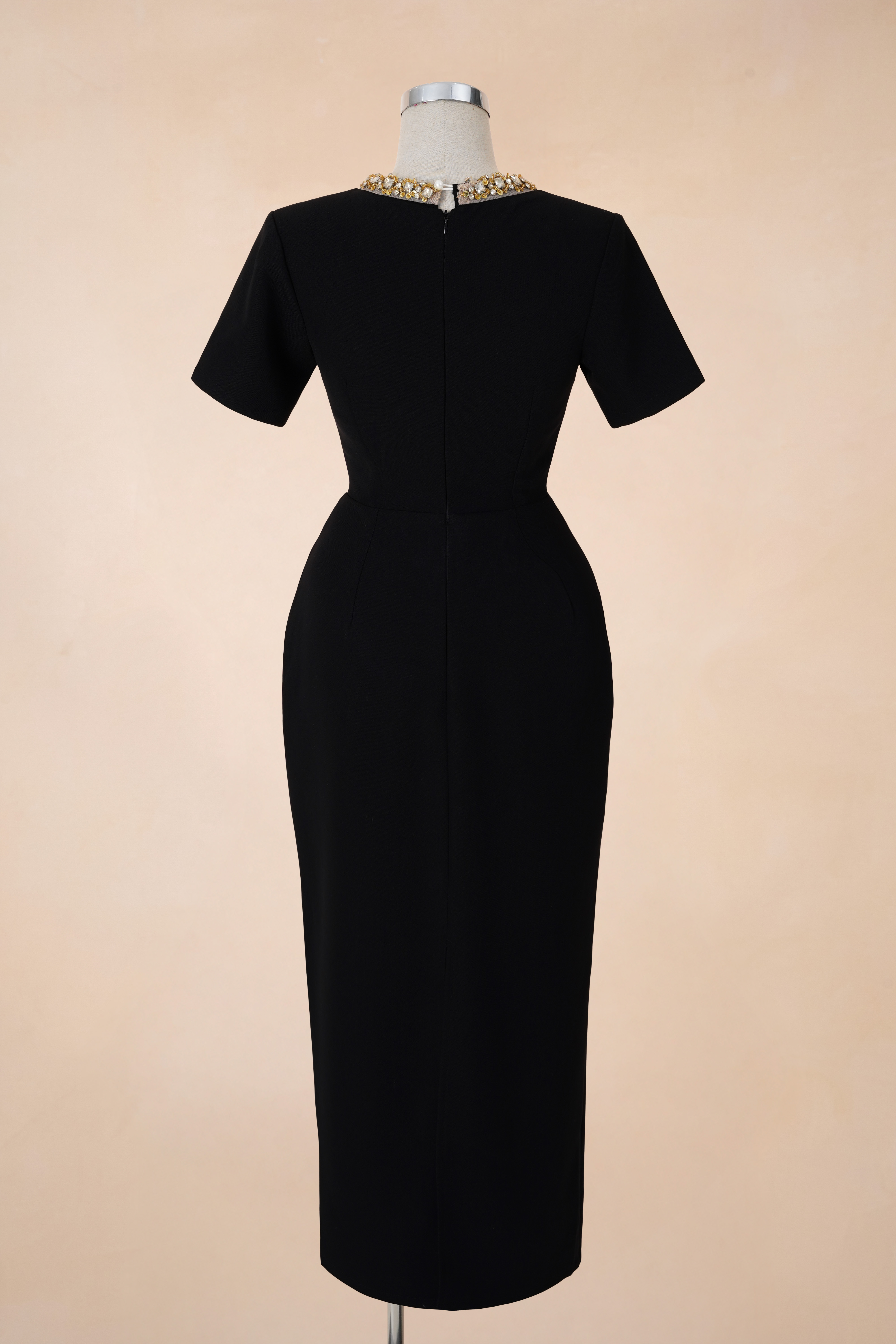 Đầm Bút Chì Trơn Cổ Đá_thumbnail_5