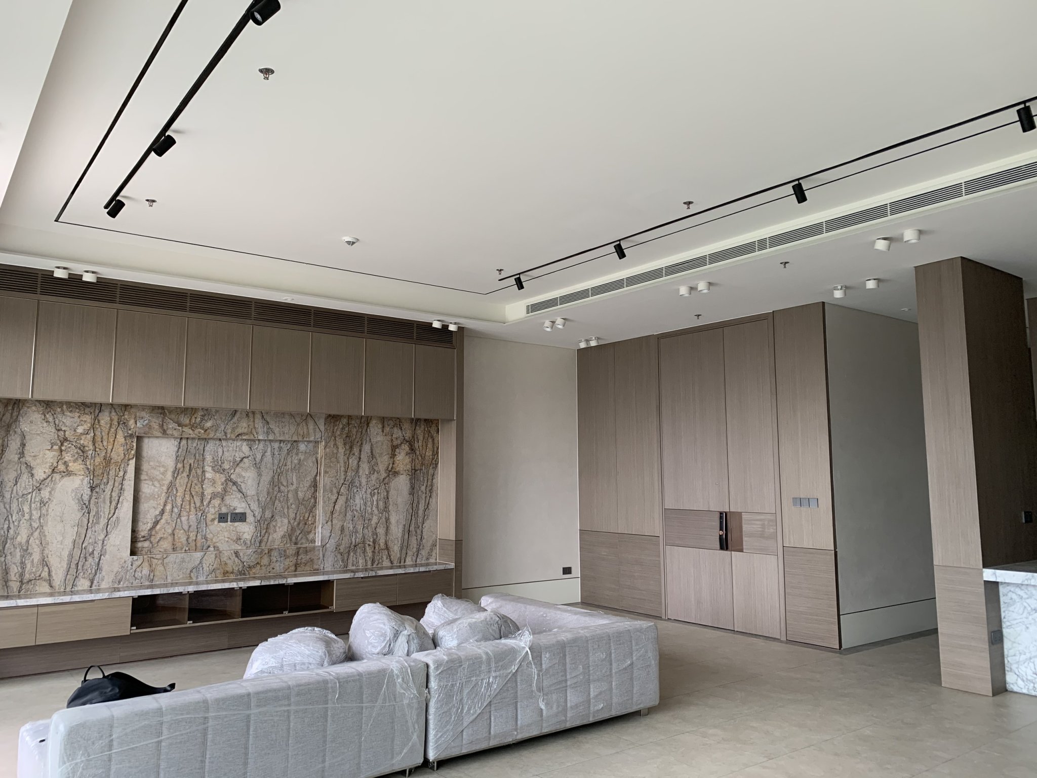 Chủ nhà bán nhanh căn Pool Villa - 400m2, hoàn thiện cơ bản