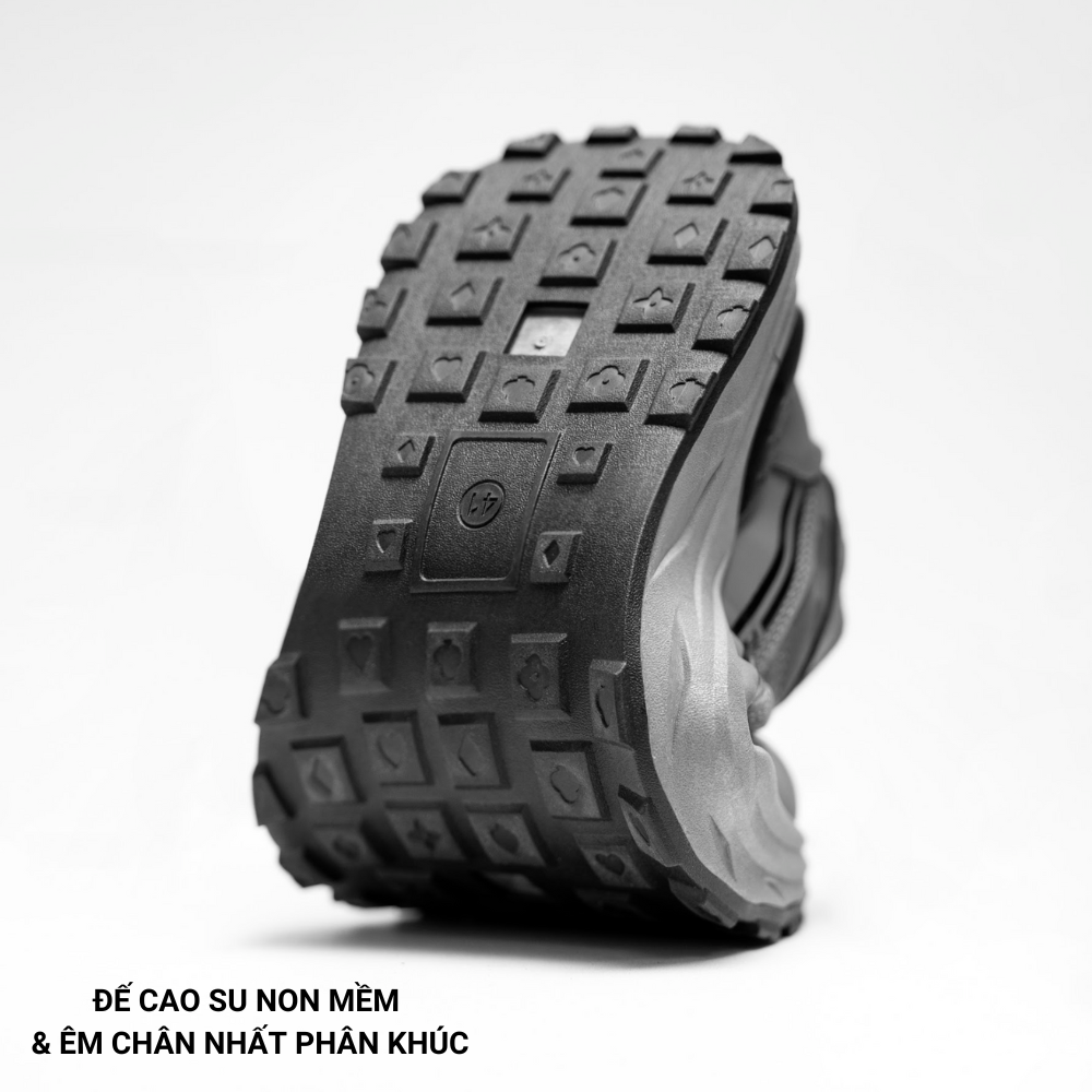 Sneaker thể thao CS207