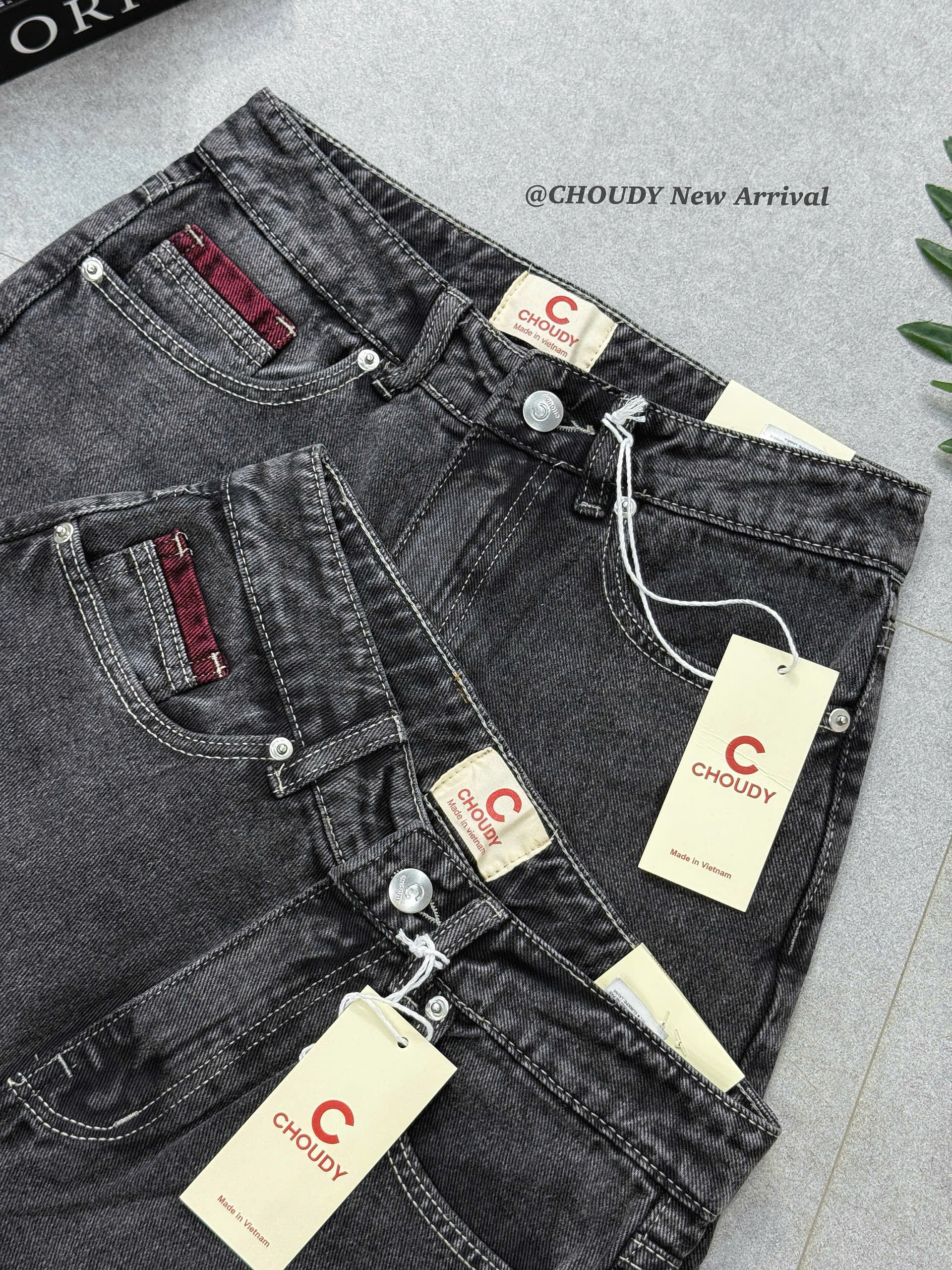 SALE U479 QUẦN JEAN SUÔNG_thumbnail_1