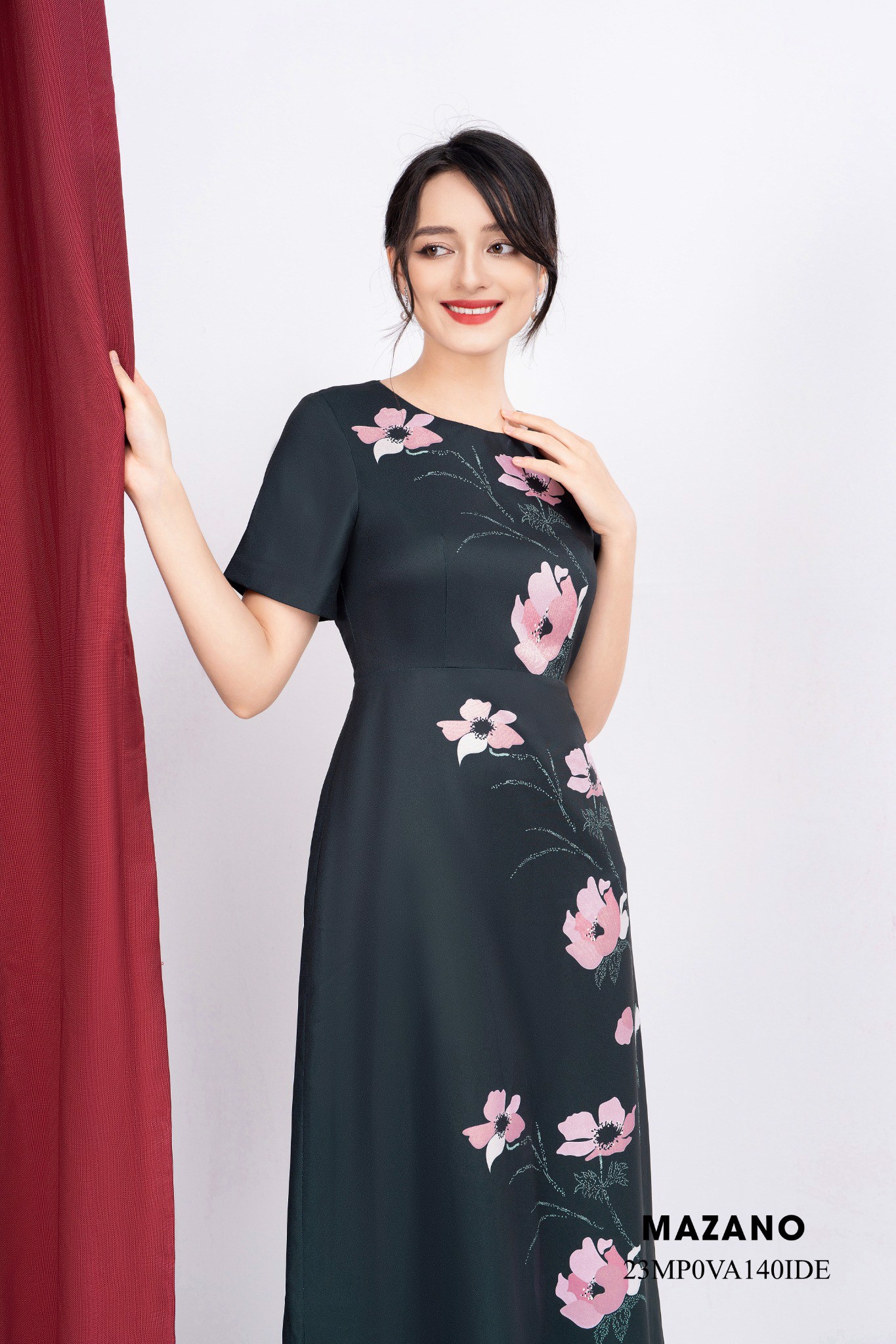 Đầm đen thân ôm chân rủ dự tiệc in họa tiết_thumbnail_2