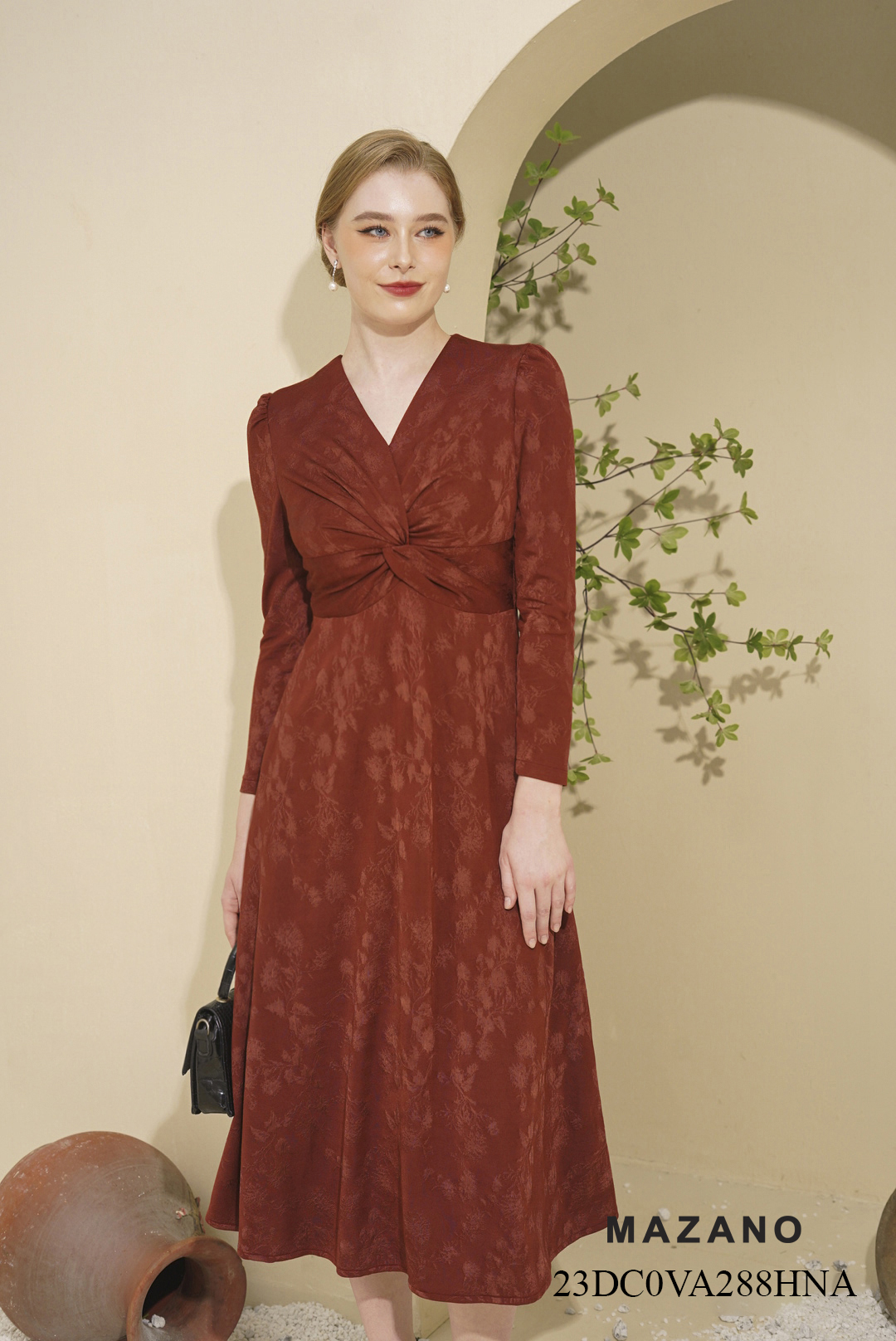 Đầm len xoắn ngực chân A rủ_thumbnail_2