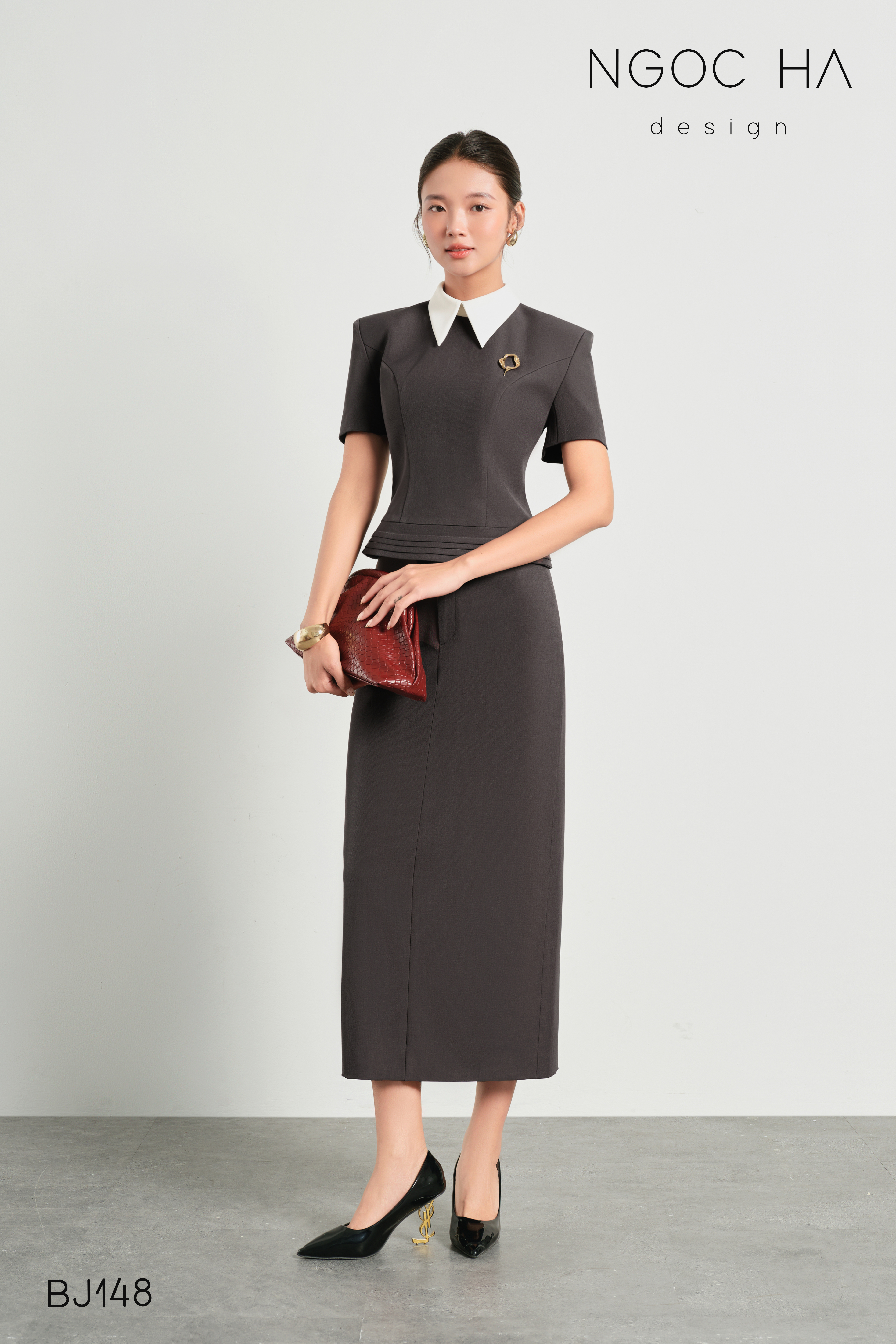 Celia Set_ Bộ Áo May Ly Gấu Cổ Trắng Chân Váy Bút Chì Màu Ghi BJ148