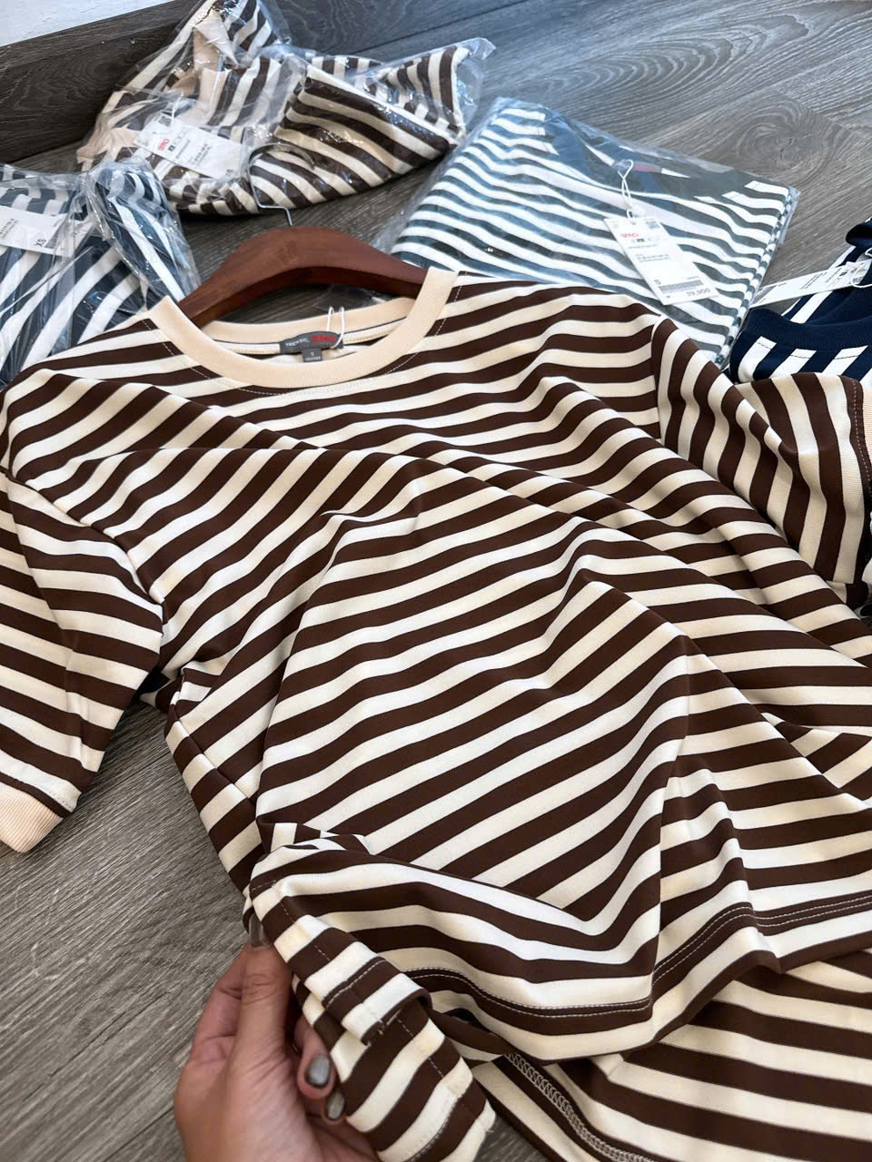 A590 ÁO THUN 3 MÀU_thumbnail_21