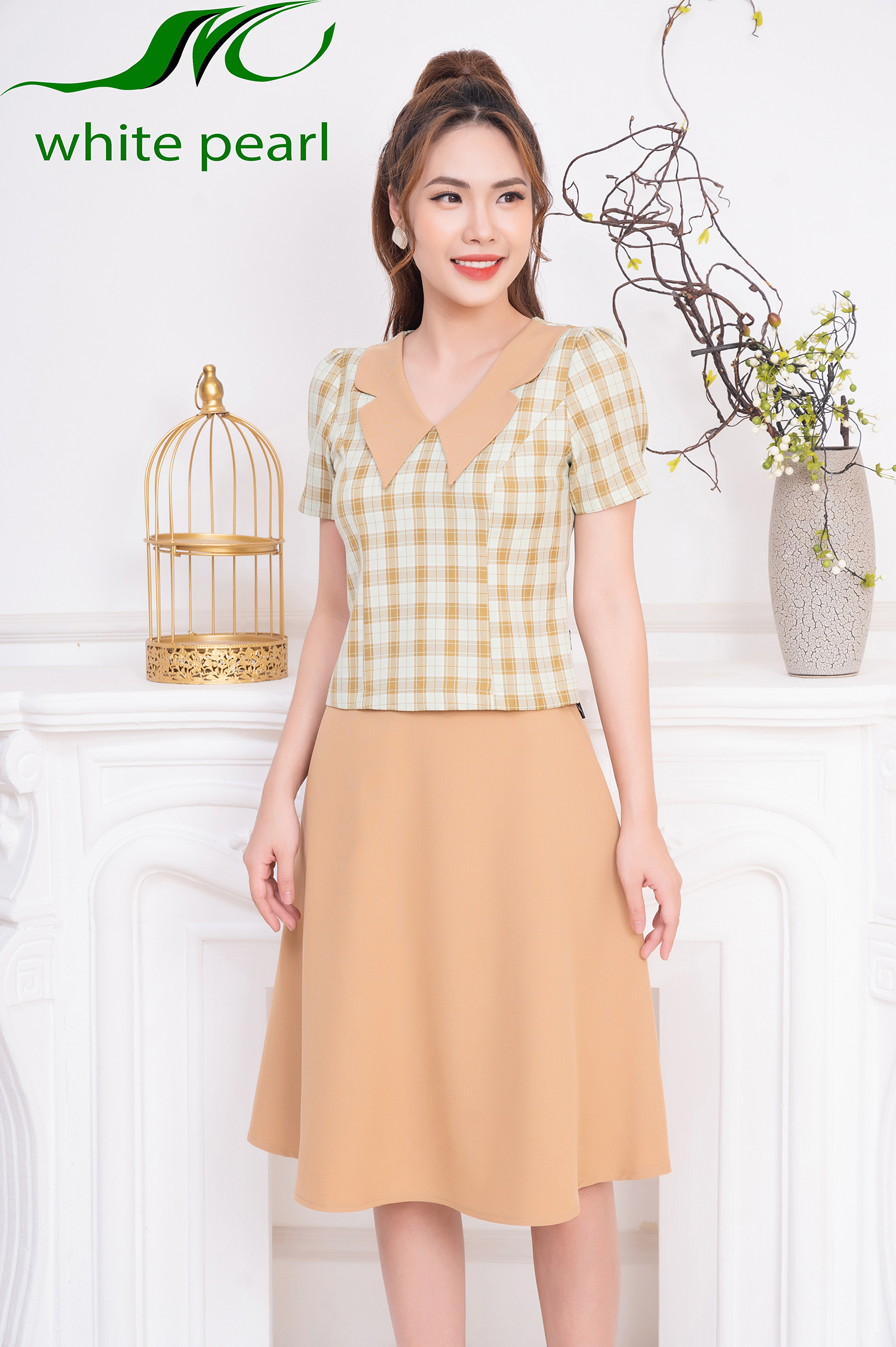 Bộ ký giả cổ cánh bướm kết hợp chân váy xòe thời trang công sở cao cấp White Pearl_thumbnail_4