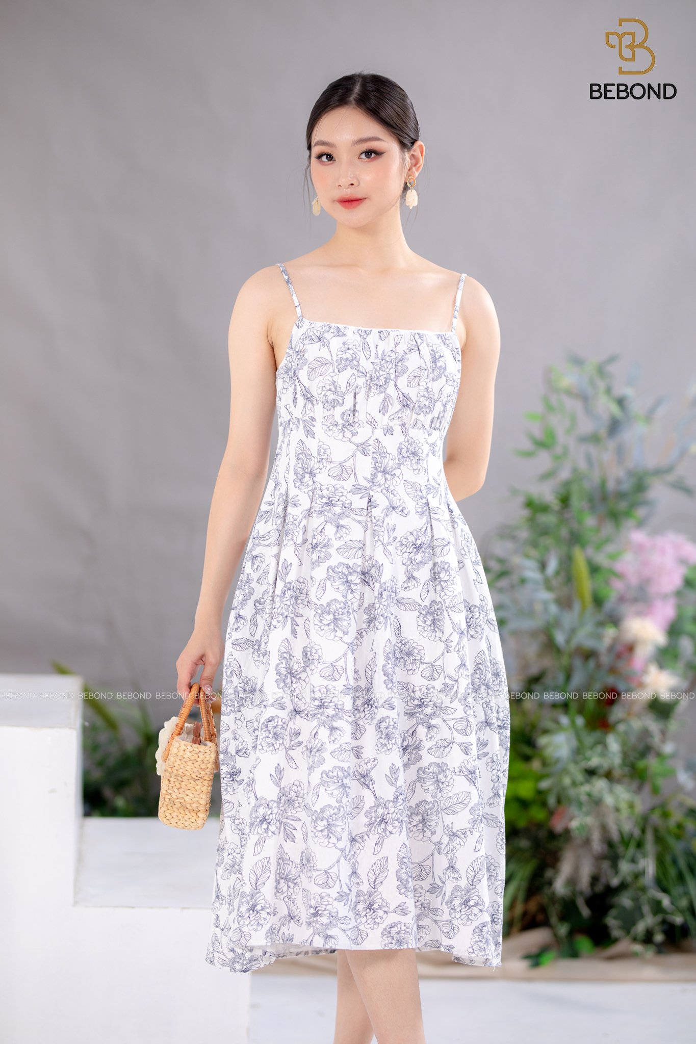 Đầm lilen hoa tím than 2 dây LAVIS