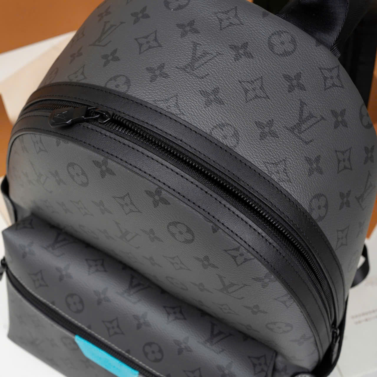 Ba lô nam Louis Vuitton Discovery PM hoa xám_thumbnail_14