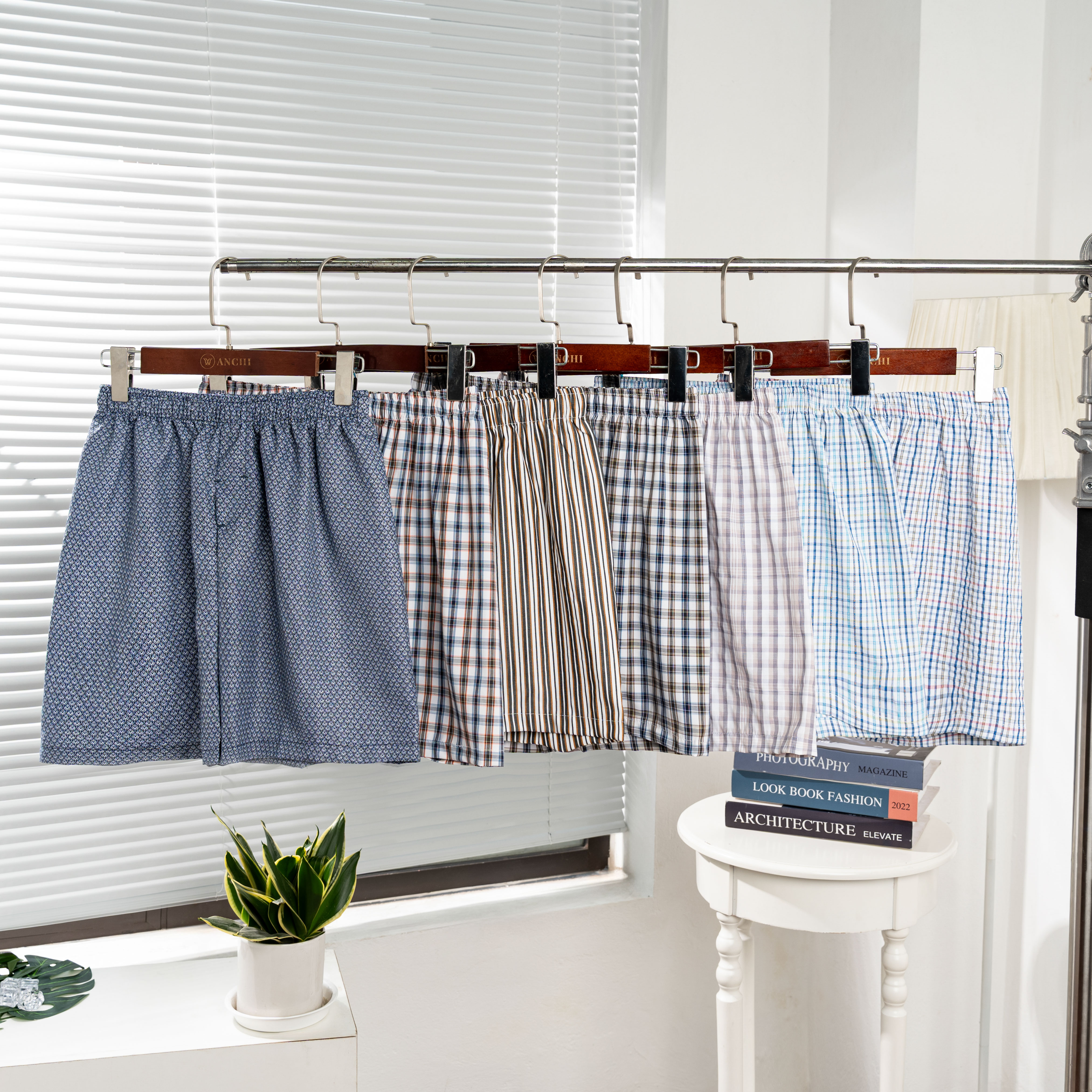 Combo 4 Quần Đùi Sáng Tối Cotton Nam Trung Niên Không Đường May Sườn