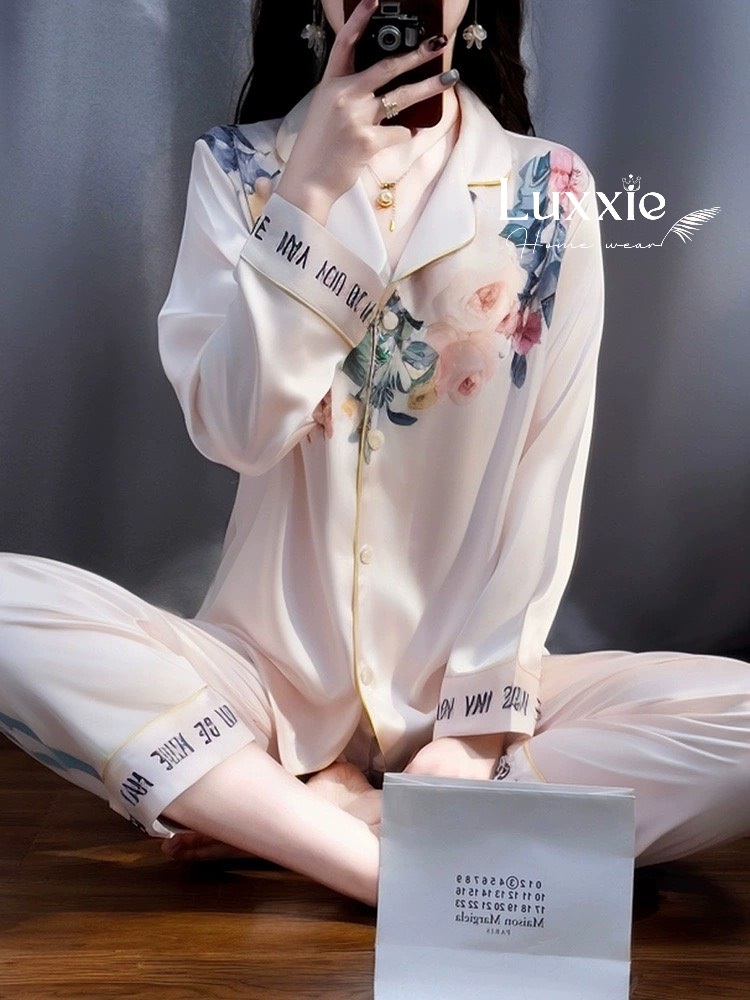 N58 Pijama lụa cổ hoa quần sọc xanh dài tay