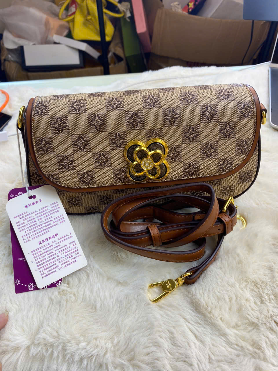 túi xách NỘI ĐỊA TRUNG