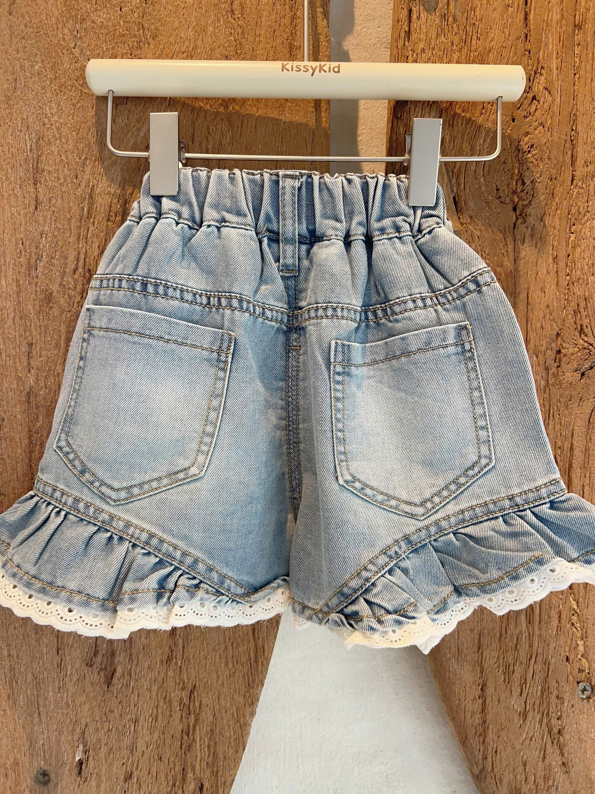 C42 9085_thumbnail_1