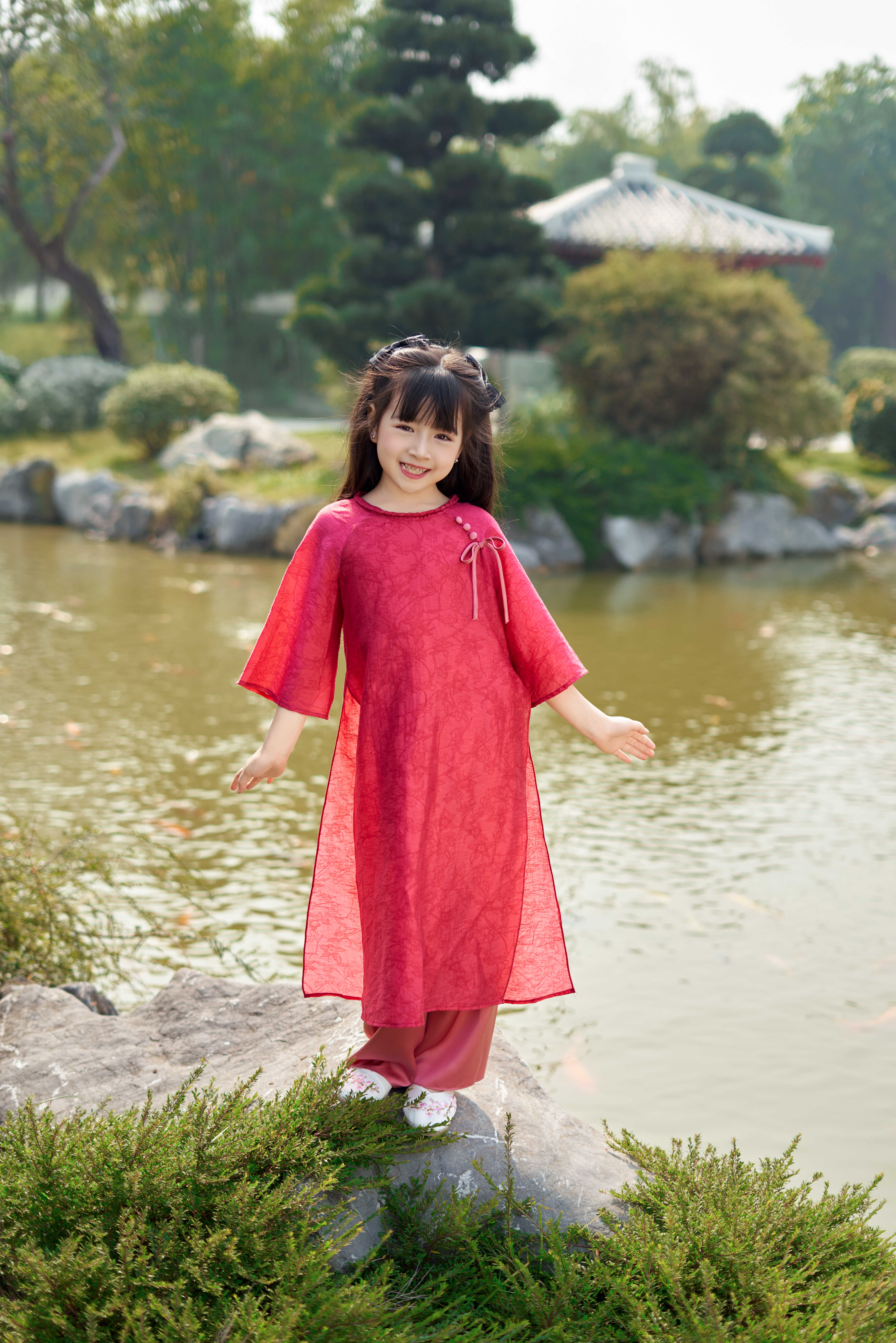 Áo Dài Thiên Di Bé Size 5-6_thumbnail_5