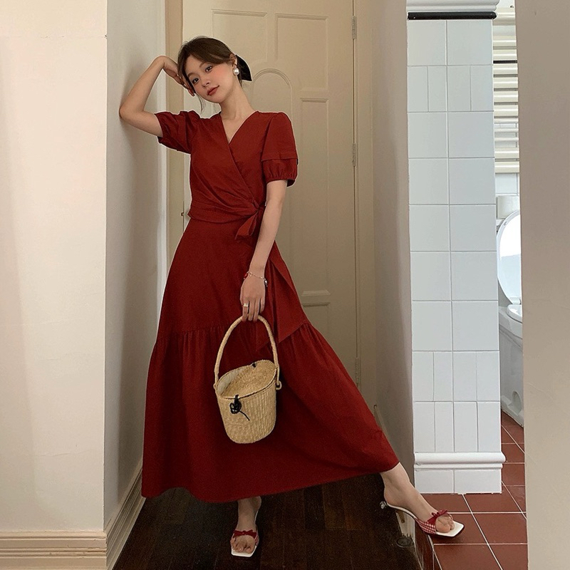 Set áo thắt nơ eo kèm chân váy dáng dài màu đỏ đô Logastore_L286