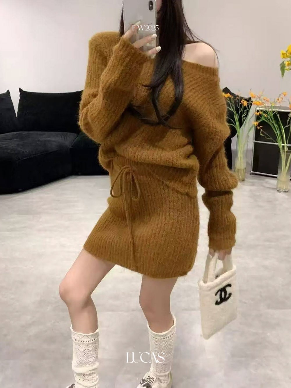 Lucas - Set áo len lệch vai + chân váy mini buộc nơ