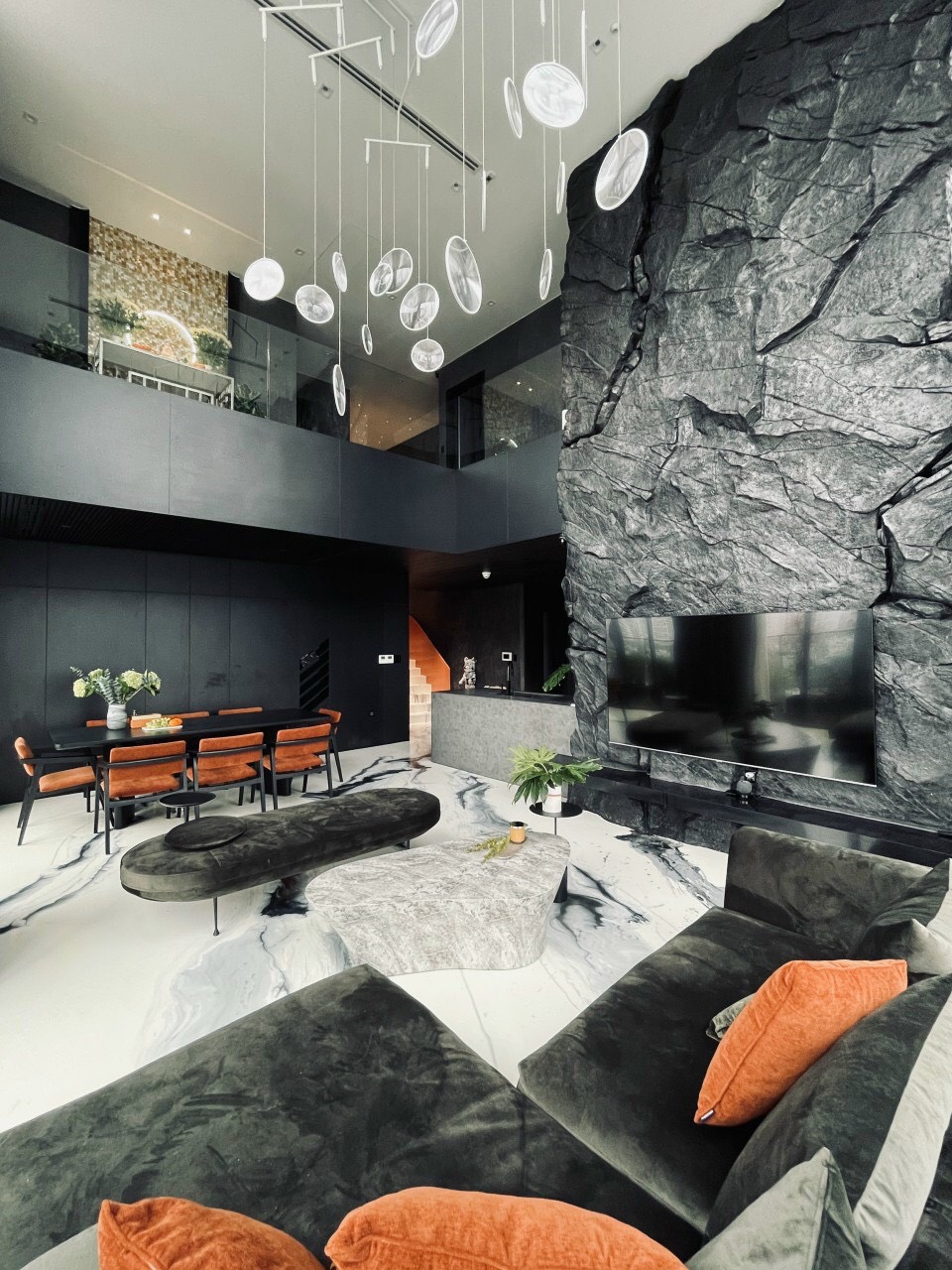 Căn Penthouse 279m2, nội thất như hình cho thuê với giá 92tr/tháng _thumbnail_2