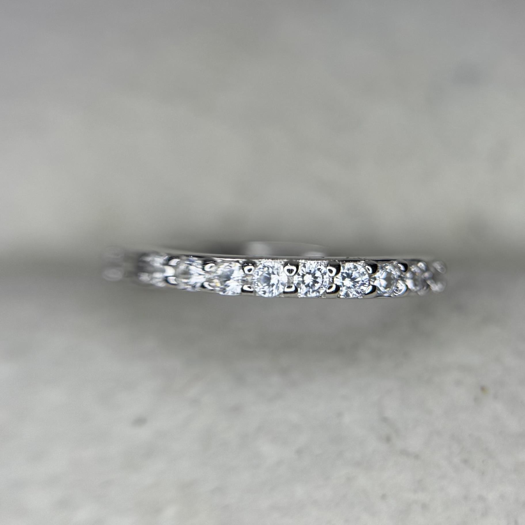 Khuyên vòng bạc xi kim full đá size 12